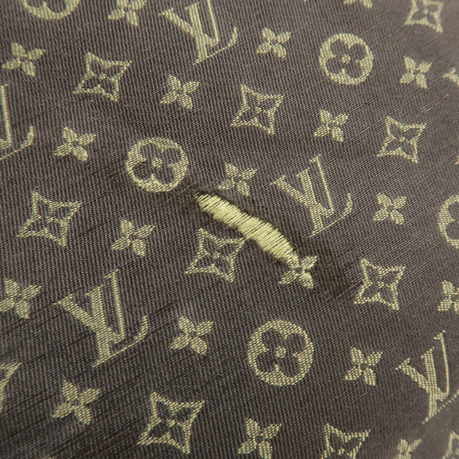 Louis Vuitton Monogram Mini Lin Manon MM Shoulder Bag Ebene M95619