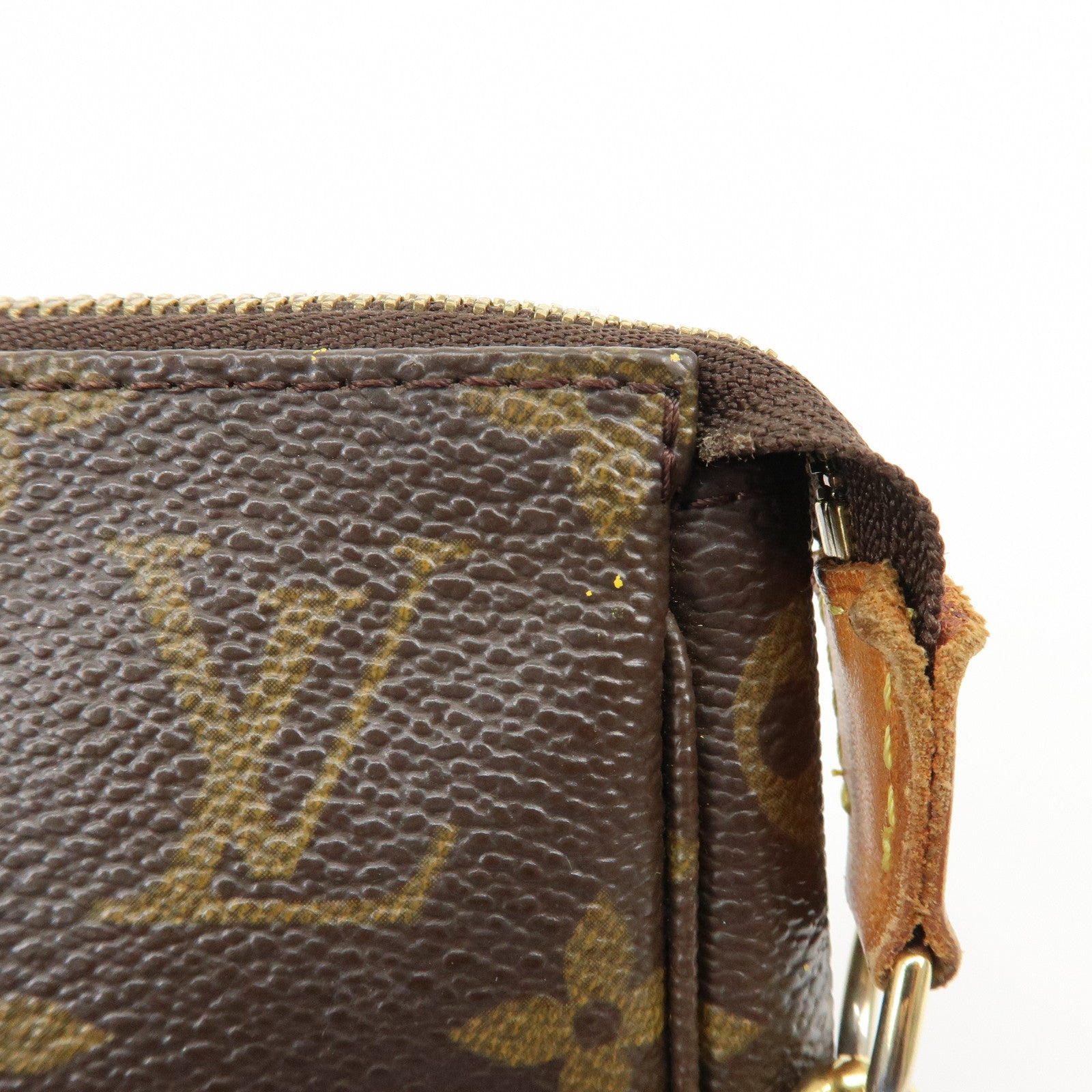 Louis Vuitton Monogram Pochette Accessoires Pouch Hand Bag M51980