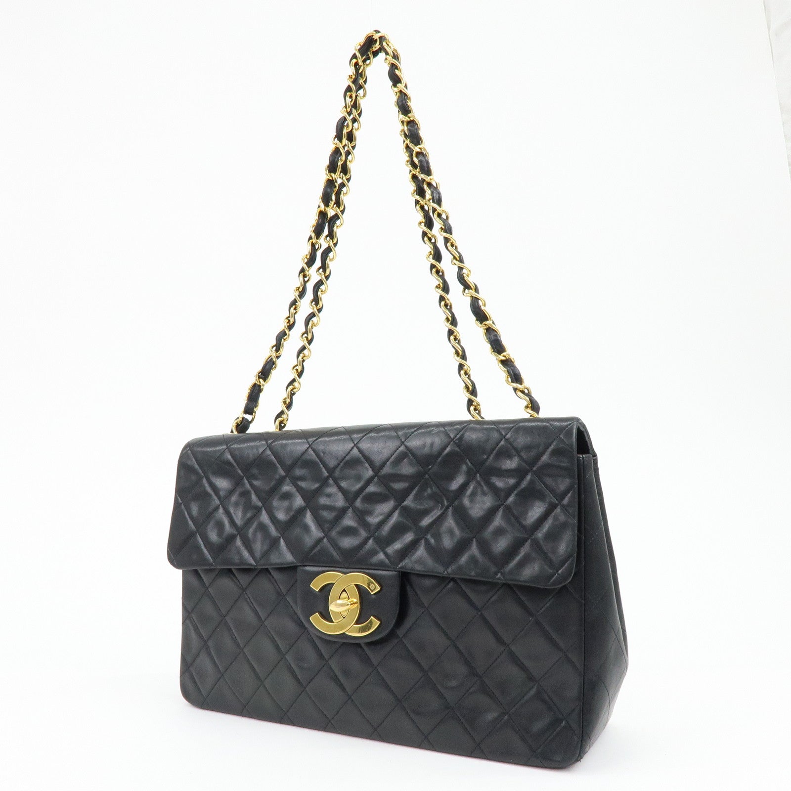 CHANEL Matelasse Lamb Skin Maxi 34 Single Flap Shoulder Bag Black