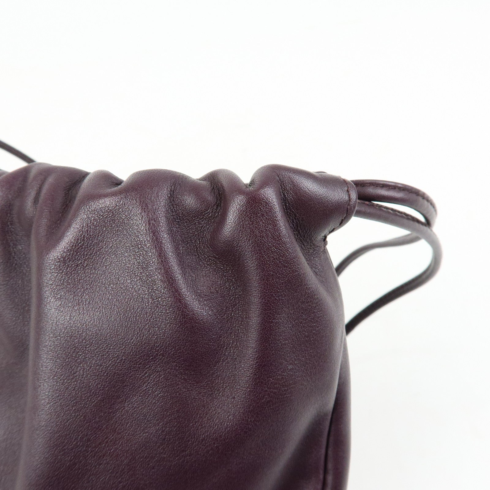 BOTTEGA VENETA Leather Mini The Valve Pouch Shoulder Bag 651905