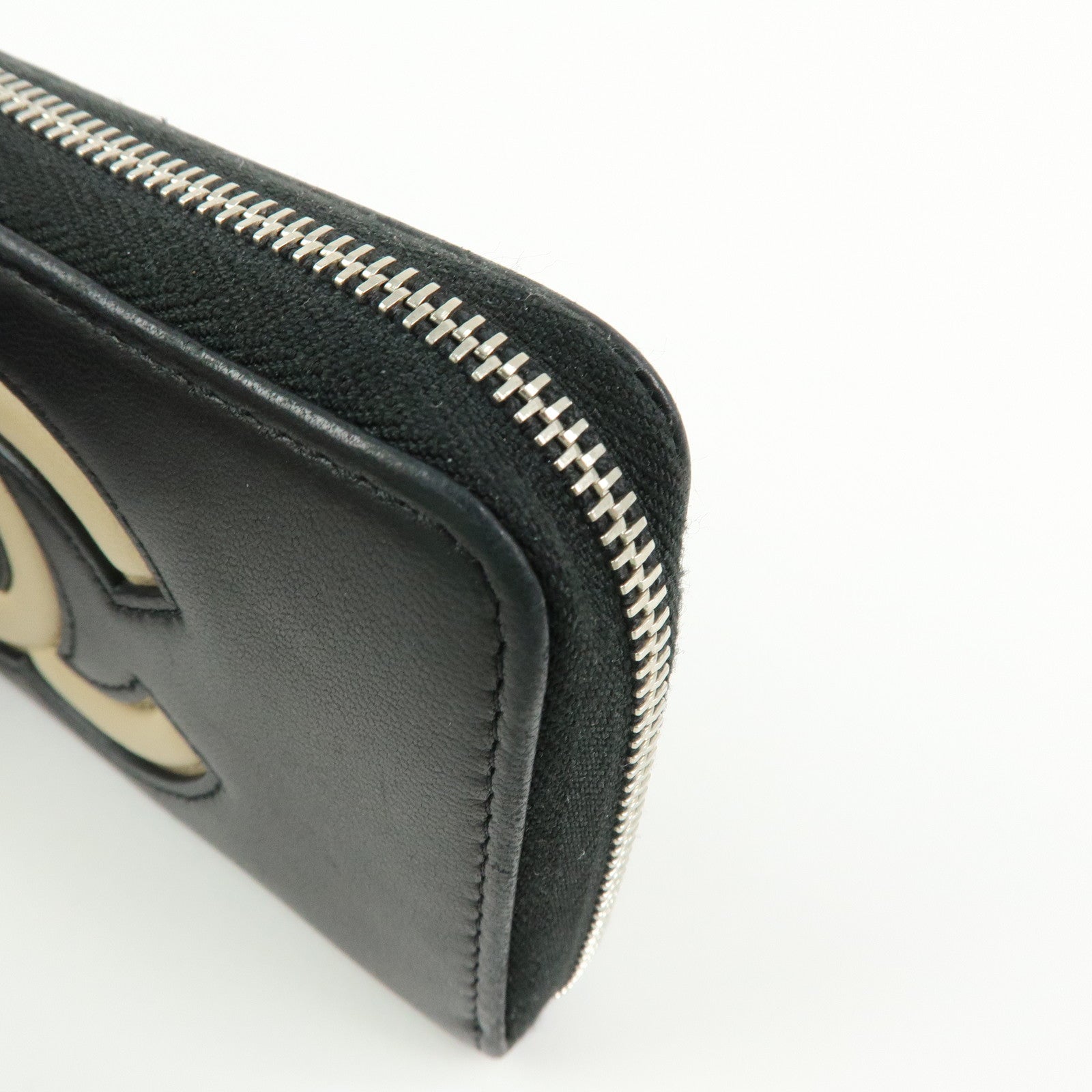 CHANEL COCO Mark Lamb Skin Round Zippy Compact Wallet Black Beige