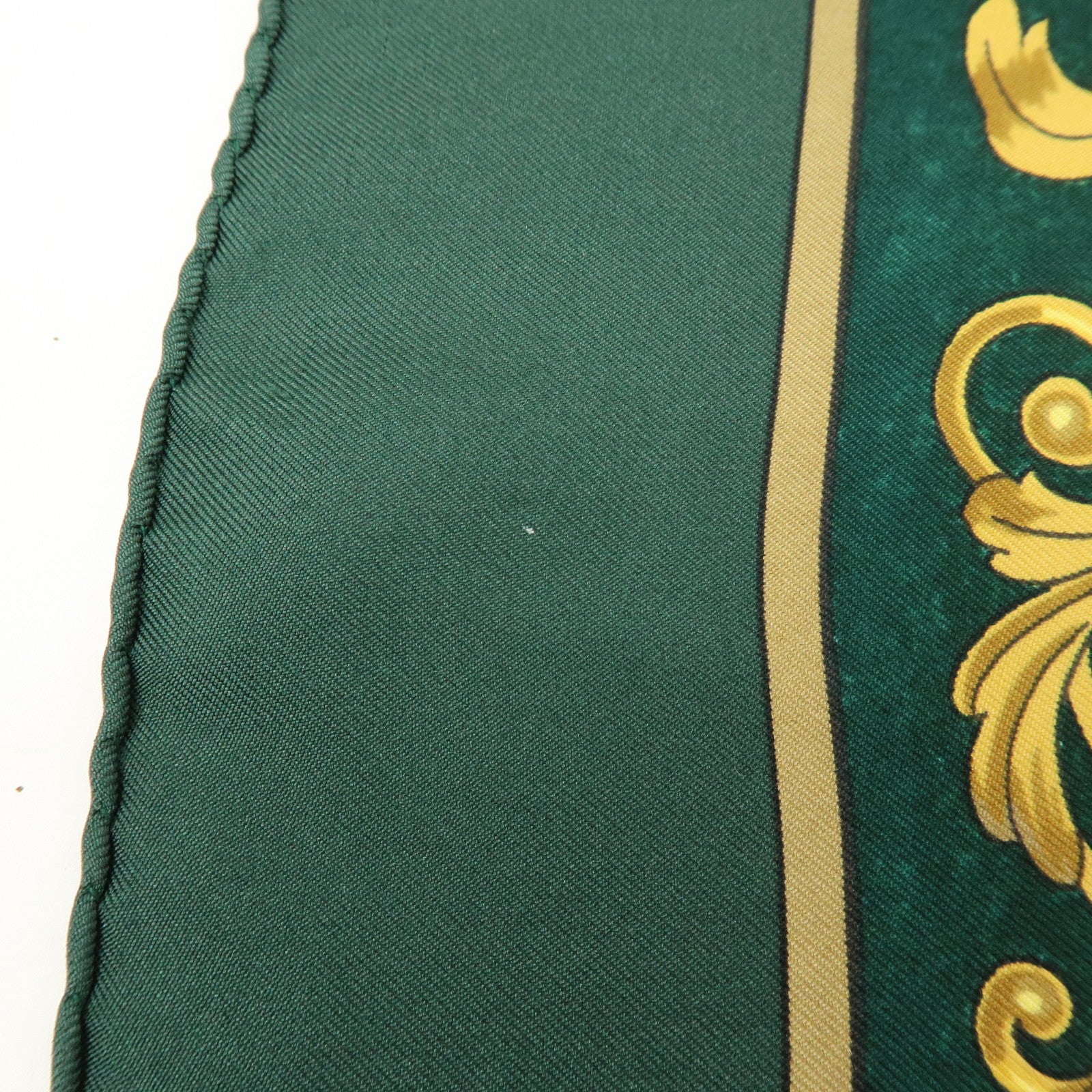 HERMES Carre 90 Silk 100% COSMOS Scarf Green