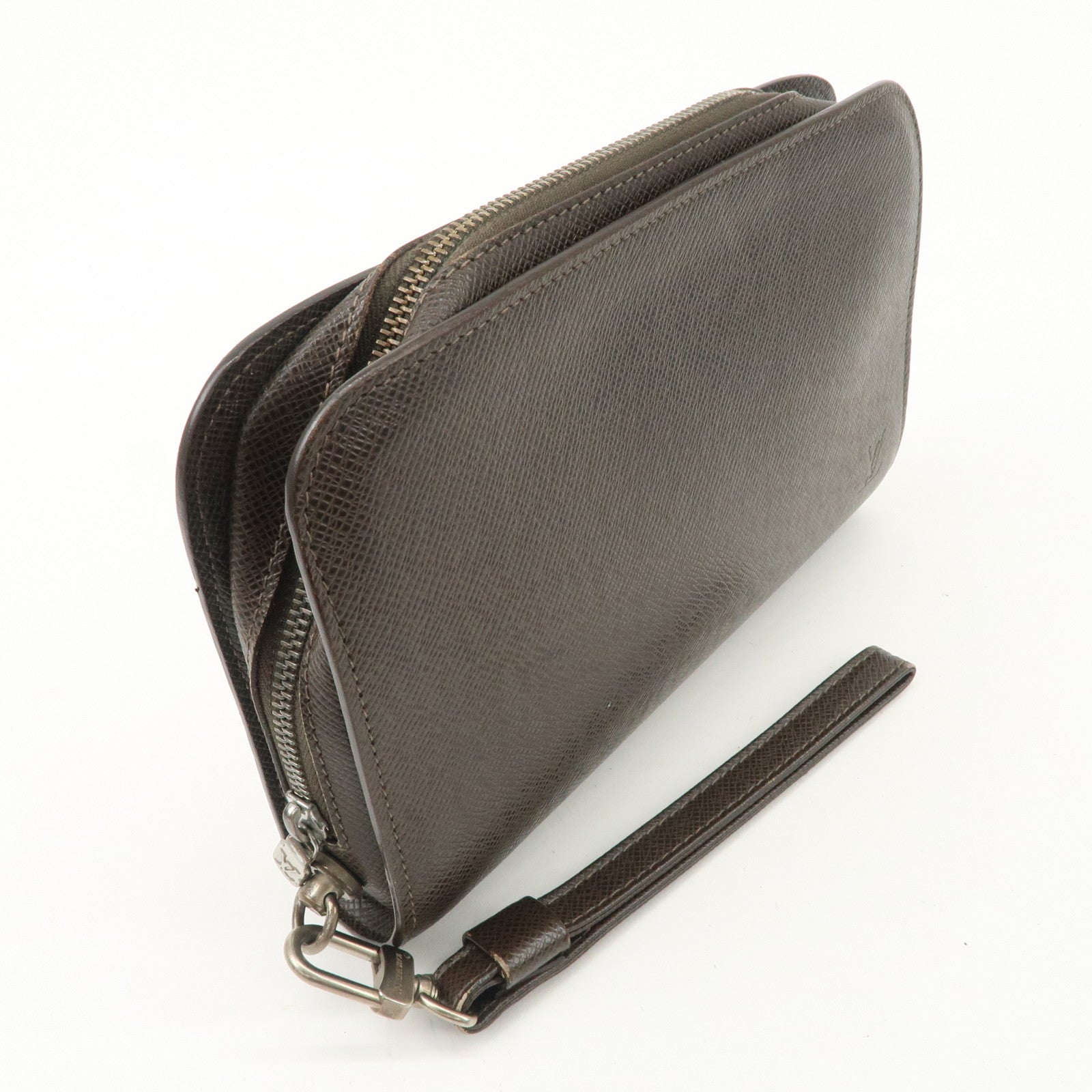 Louis Vuitton Taiga Baikal Clutch Bag Hand Bag Akajou M30186 Used