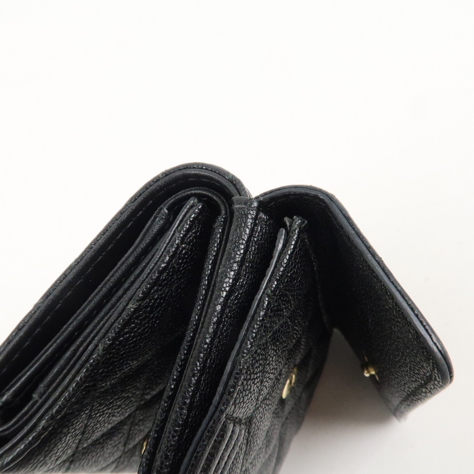 CHANEL Boy CHANEL Caviarskin Small Compact Wallet Black A84432