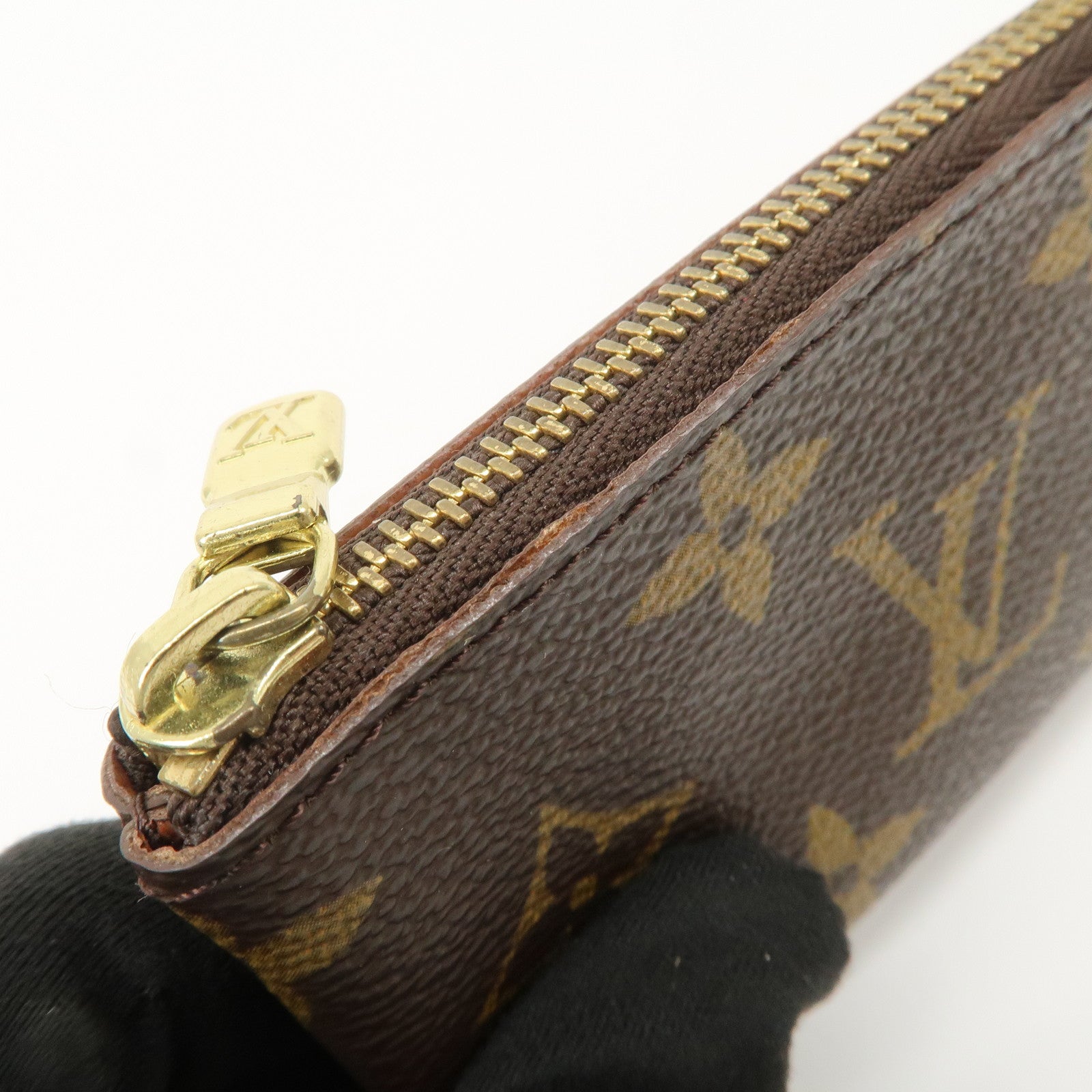 Louis Vuitton Monogram Pochette Cles Coin Case Key Case M62650