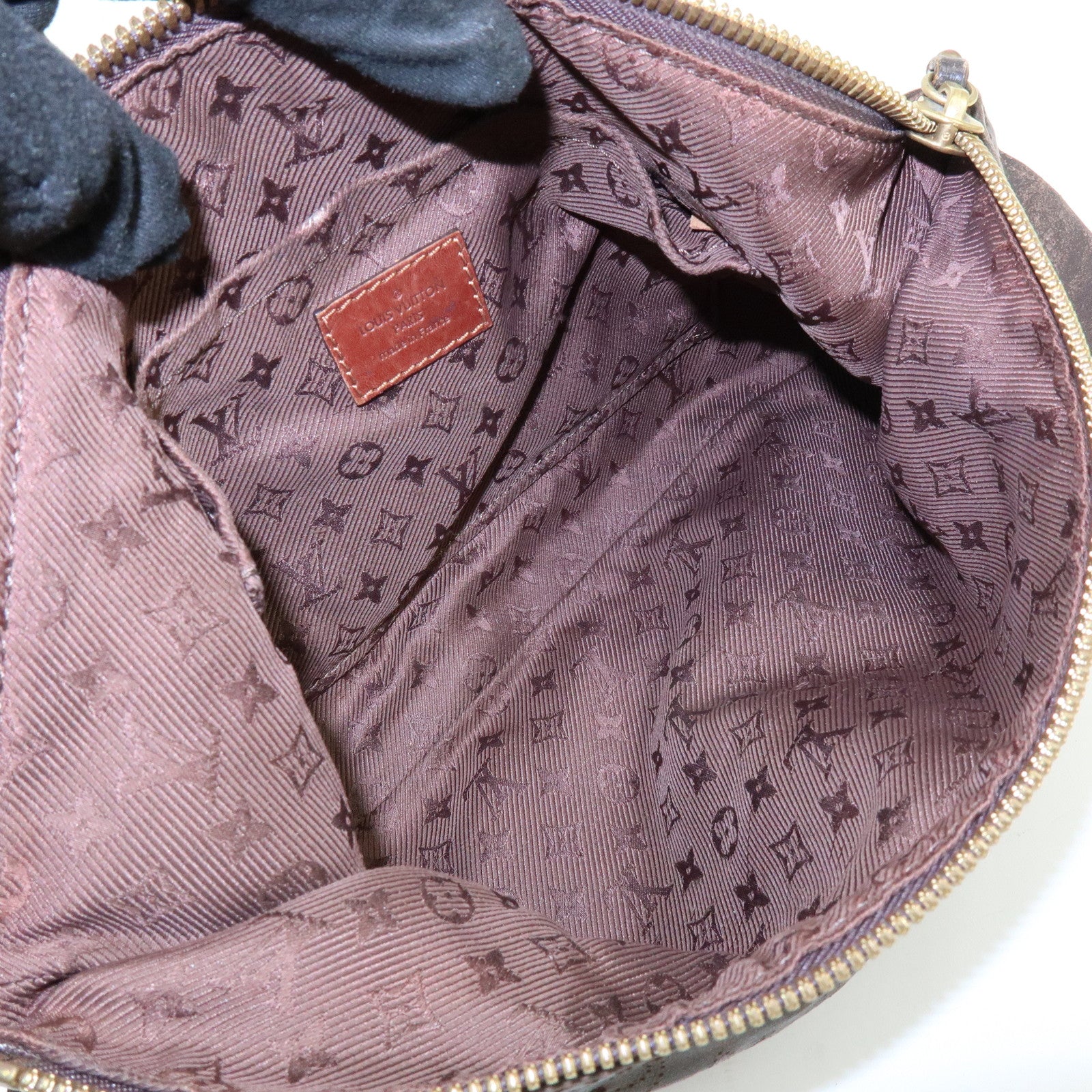 Louis Vuitton Pochette Onata Cuir Leather Shoulder Bag Cacao M40002