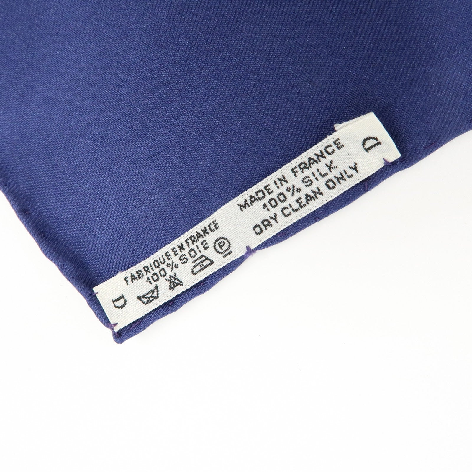 HERMES Carre 90 Silk 100% Scarf Pourvu qu'on ait l'ivress