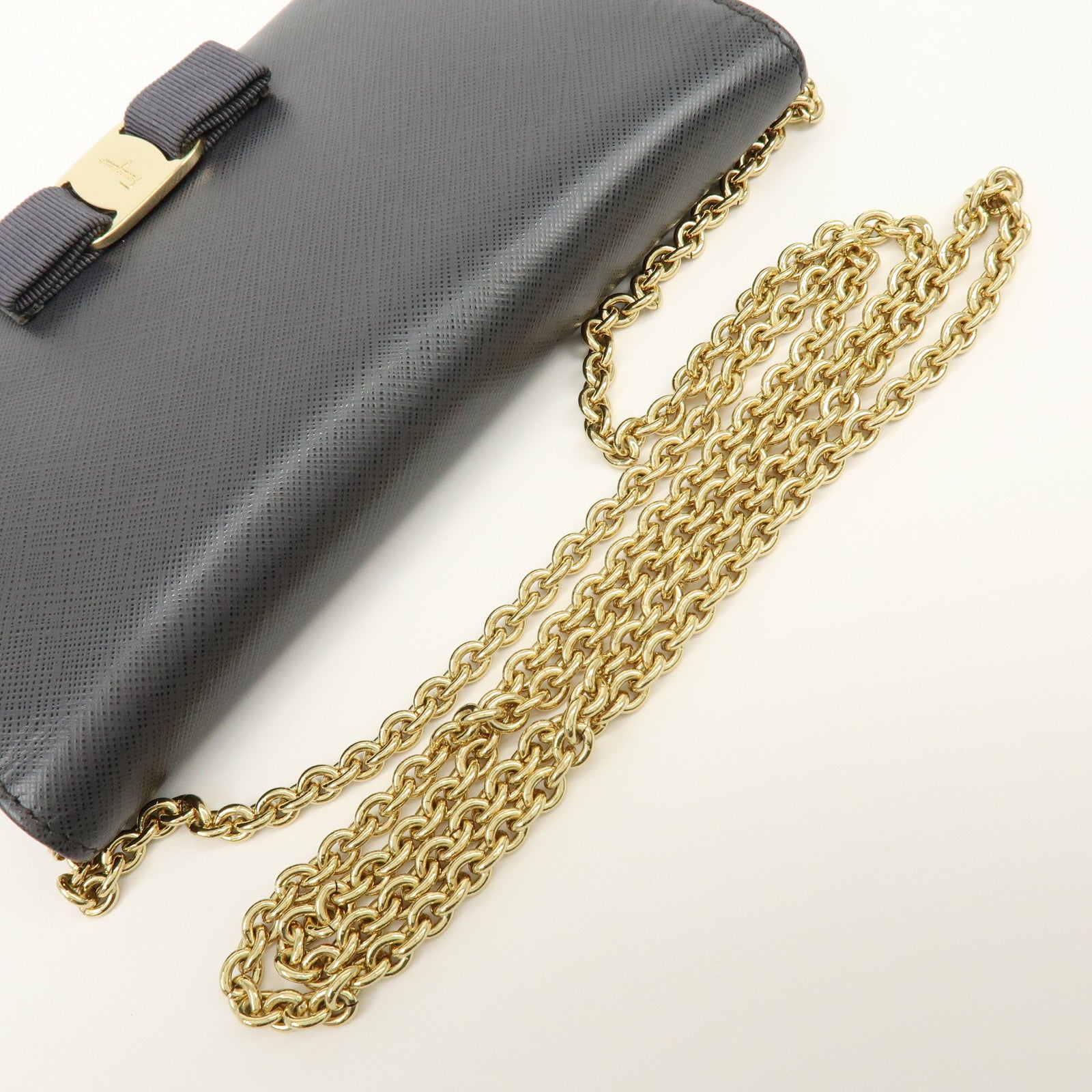 Ferragamo Varra Ribbon Leather Chain Shoulder Bag Wallet Gray