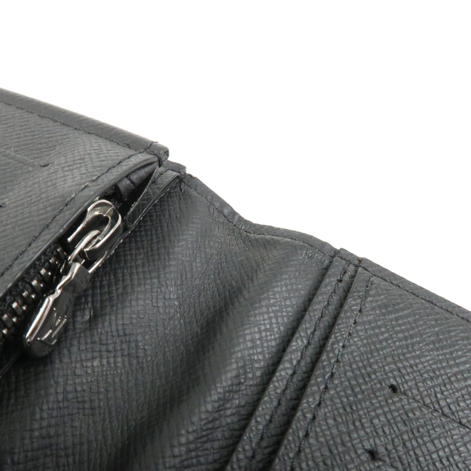 Louis Vuitton Monogram Eclips Portefeuille Brazza Wallet M61697