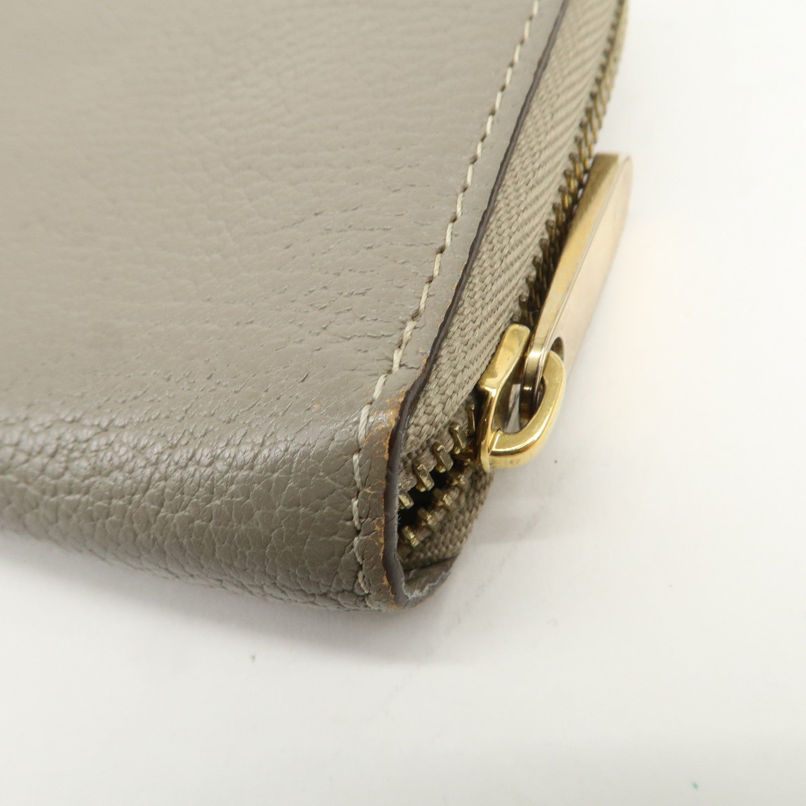 Louis Vuitton Suhali Leather Zippy Long Wallet Vérone M93028