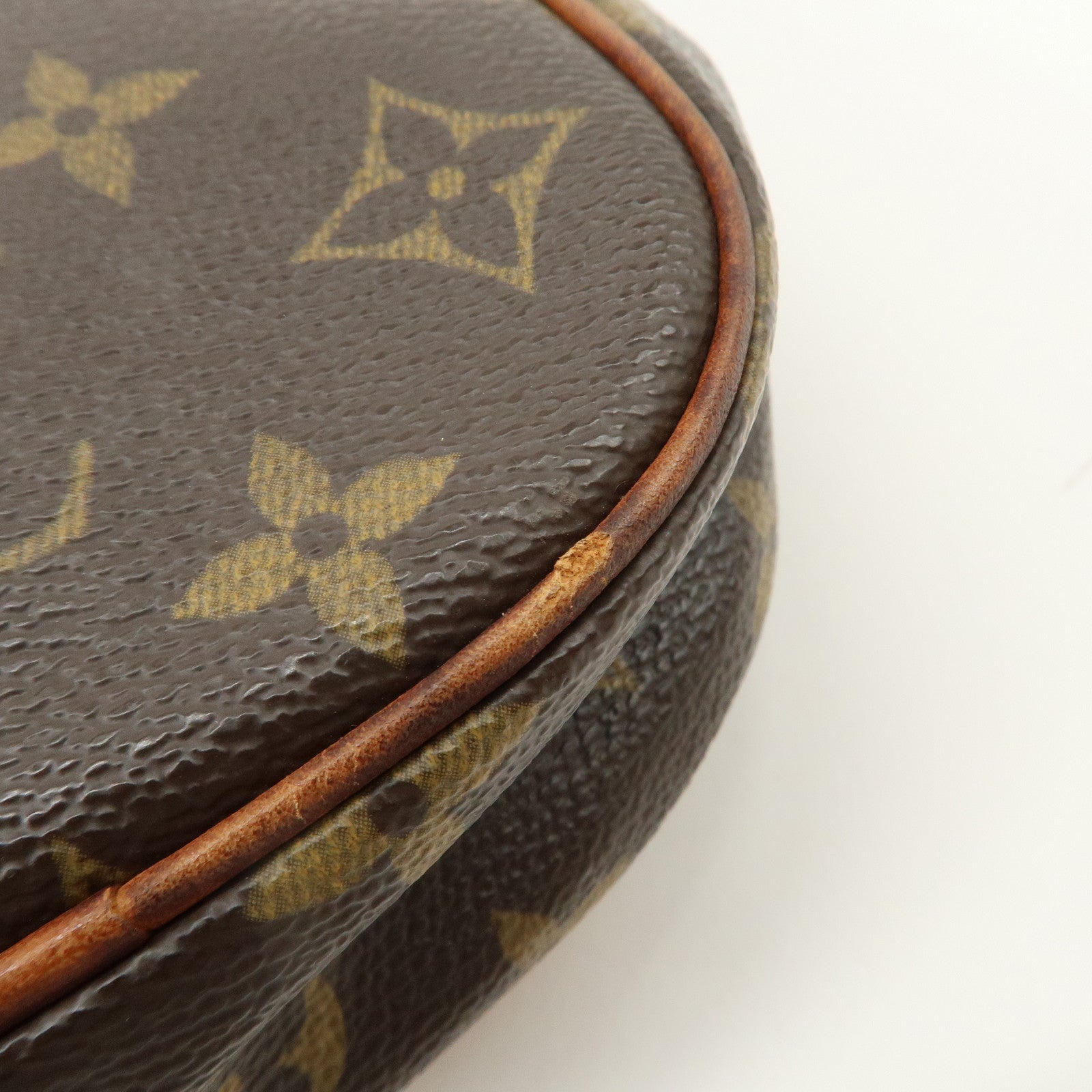 Louis Vuitton Monogram Pochette Gange Cross Body Bag M51870 Used
