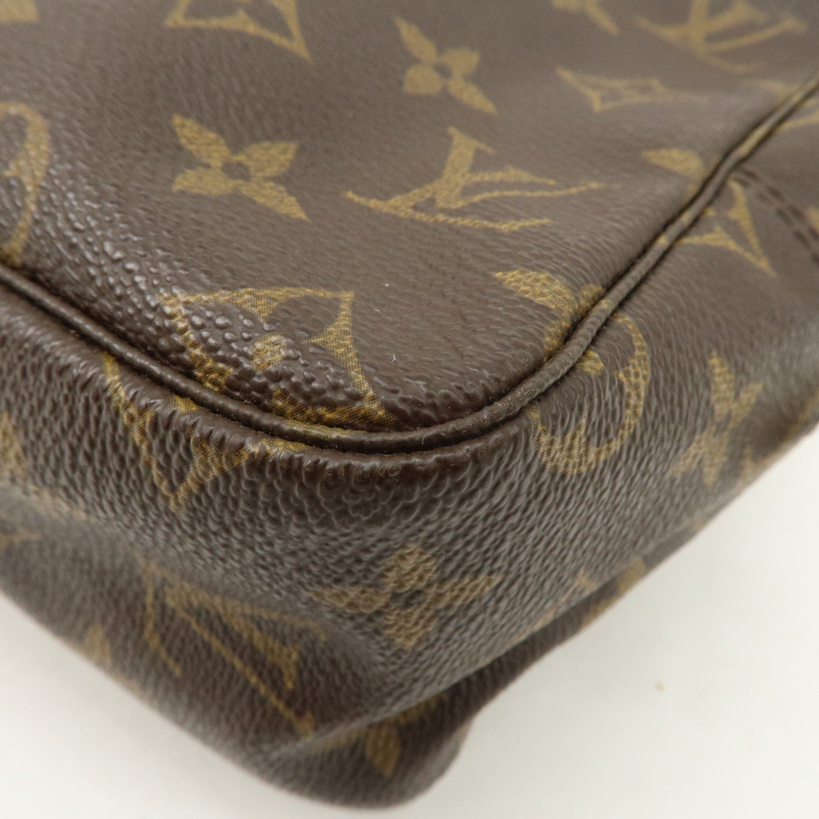Louis Vuitton Monogram Canvas Trousse Toilette 28 Pouch M47522 Used