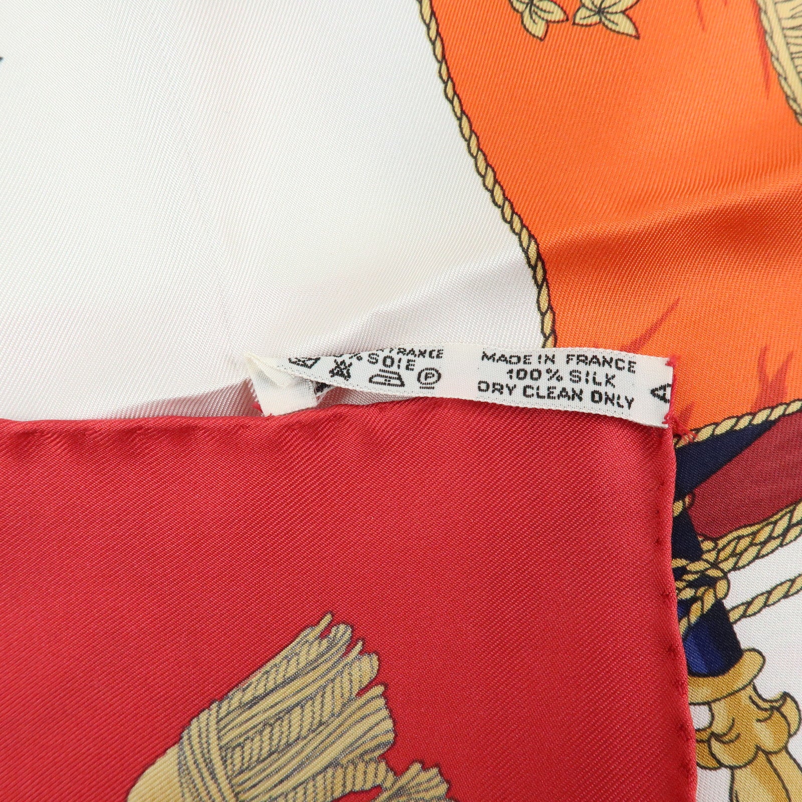 HERMES Carre 90 Silk 100% Scarf VUE DU CARROSSE DE LA GALERE White