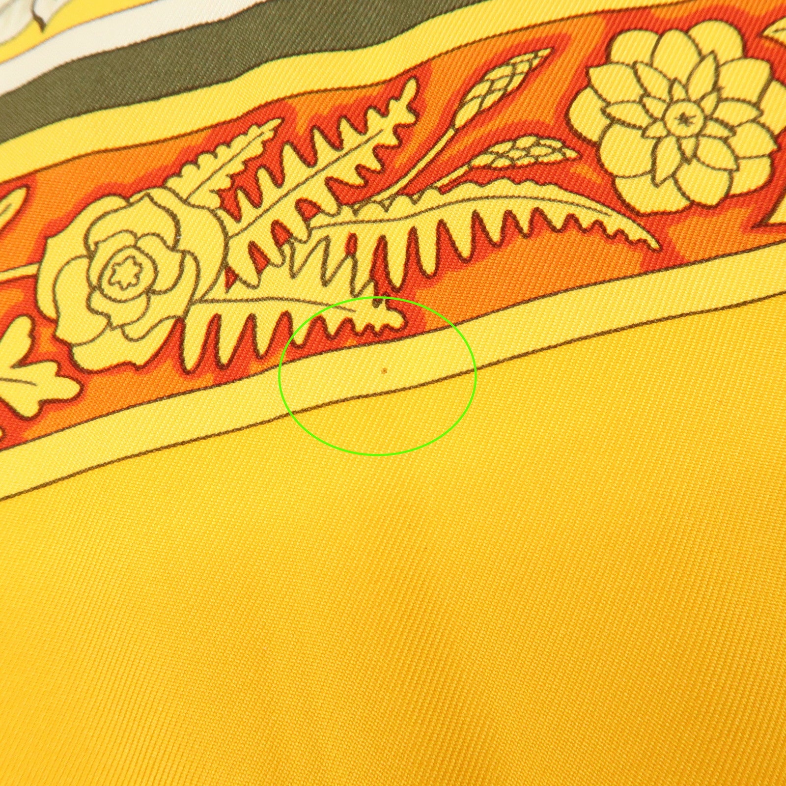HERMES Carre 90 Silk 100% Joyaux de lete Scarf Yellow Red