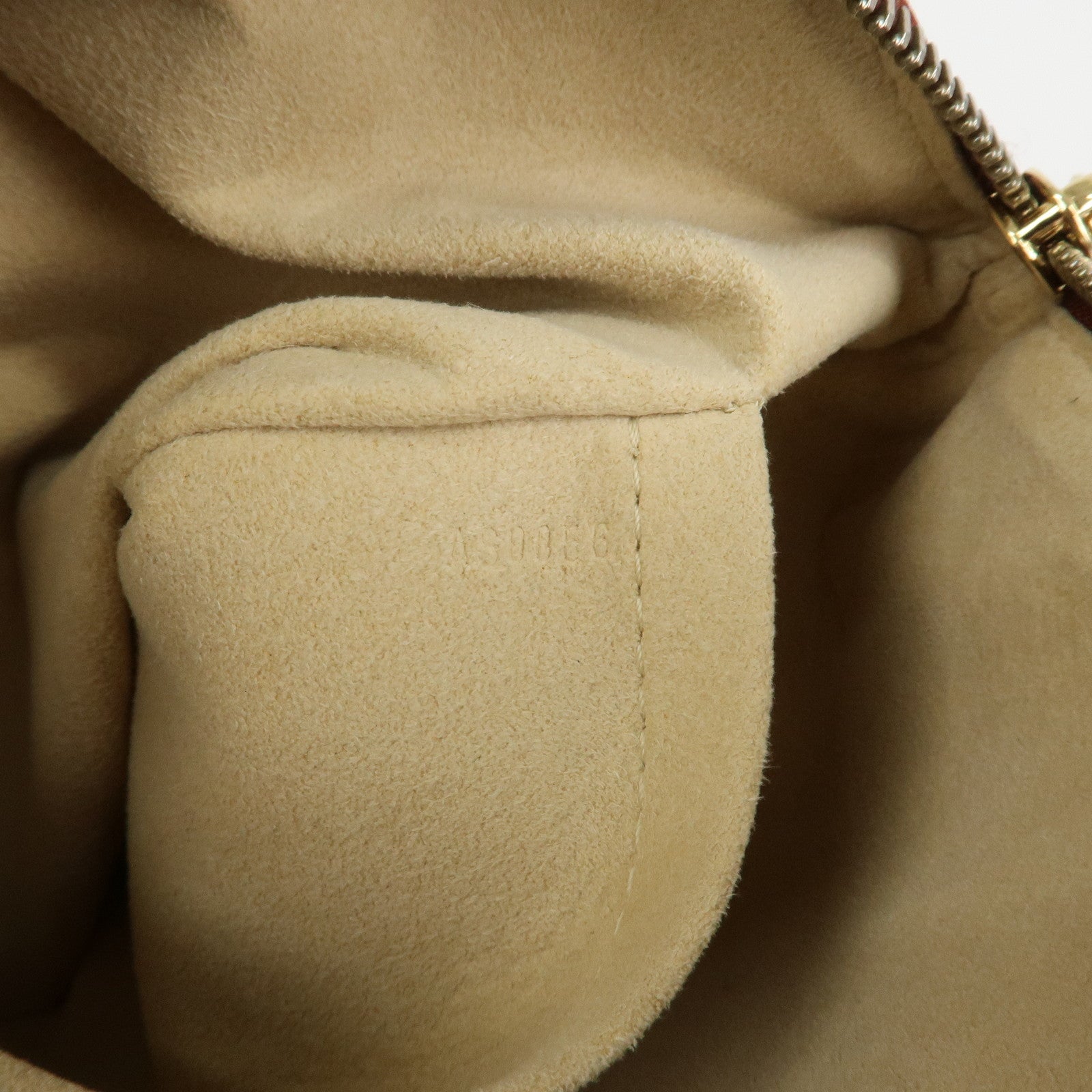 Louis Vuitton Lockit Nomade Leather Hand Bag Caramel Brown M85388