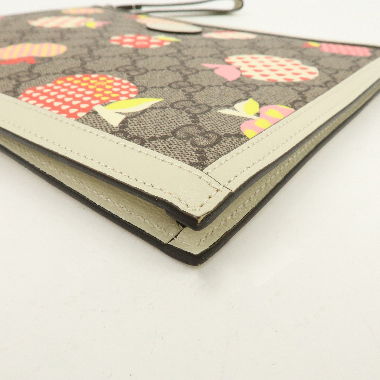 GUCCI Les Pommes Collection GG Supreme Leather Clutch Bag 664113