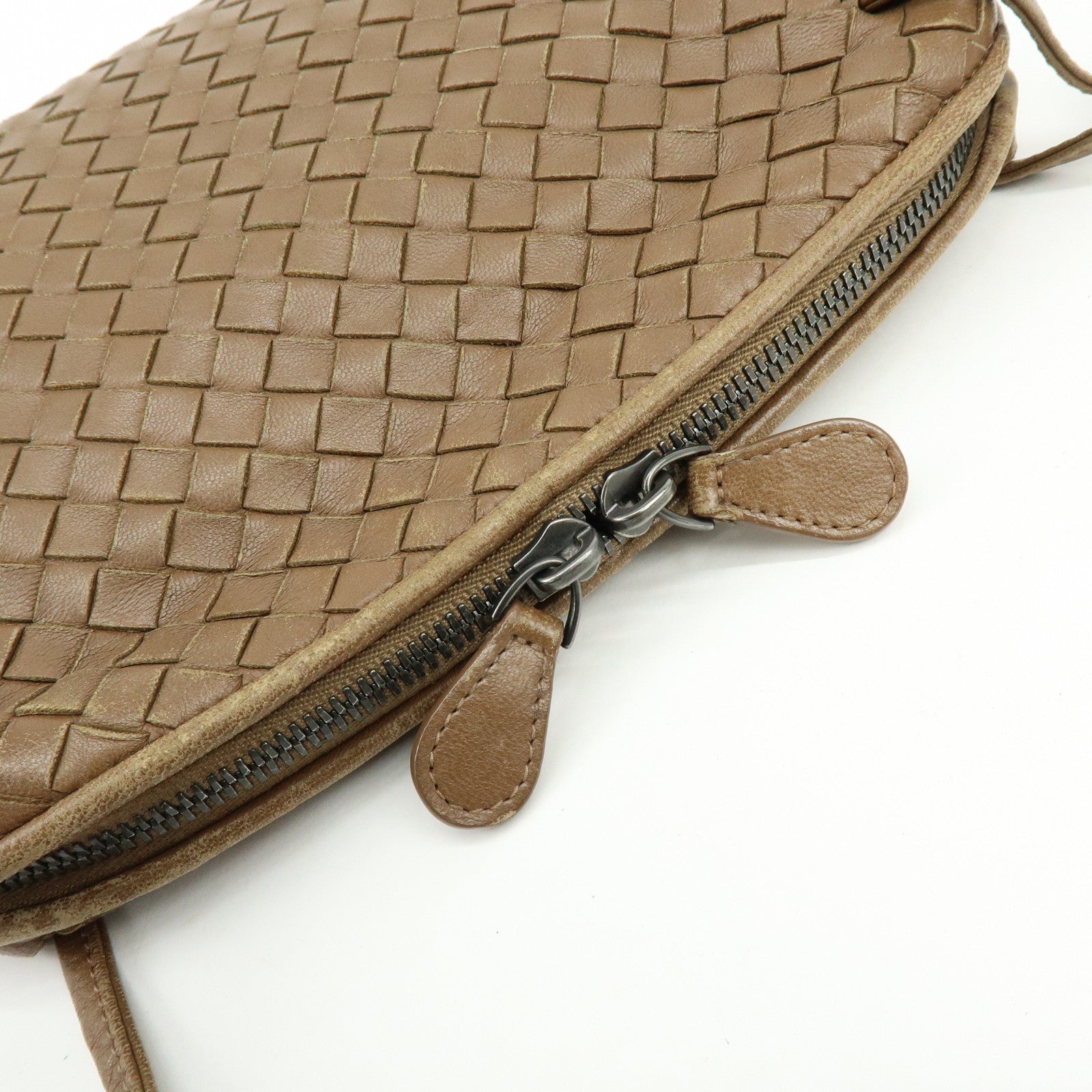 BOTTEGA VENETA Intrecciato Leather Shoulder Bag Brown 39270