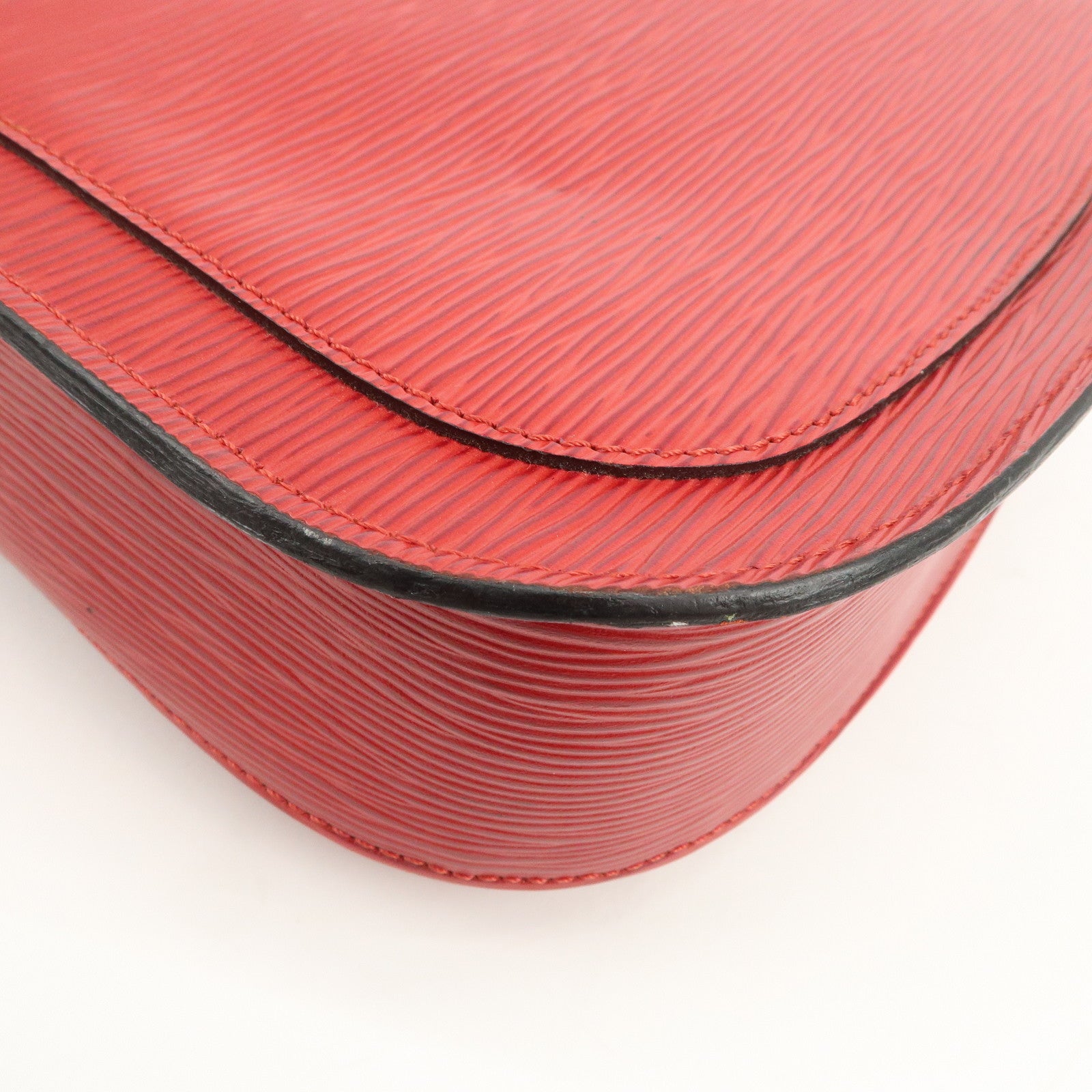 Louis Vuitton Epi Saint Cloud Shoulder Bag Crossbody Bag Red M52197