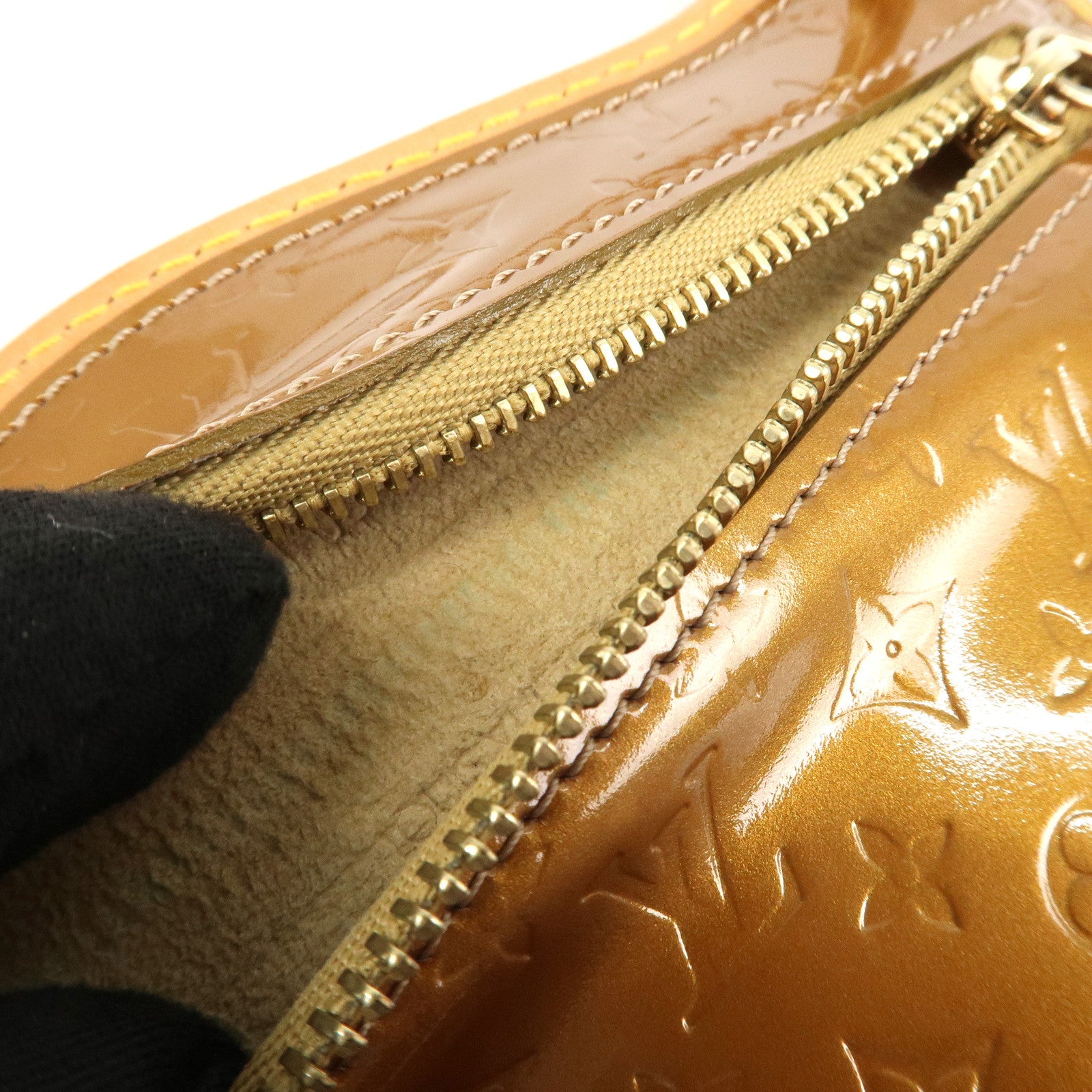Louis Vuitton Monogram Vernis Conte de Fées Pochette Owl M92268