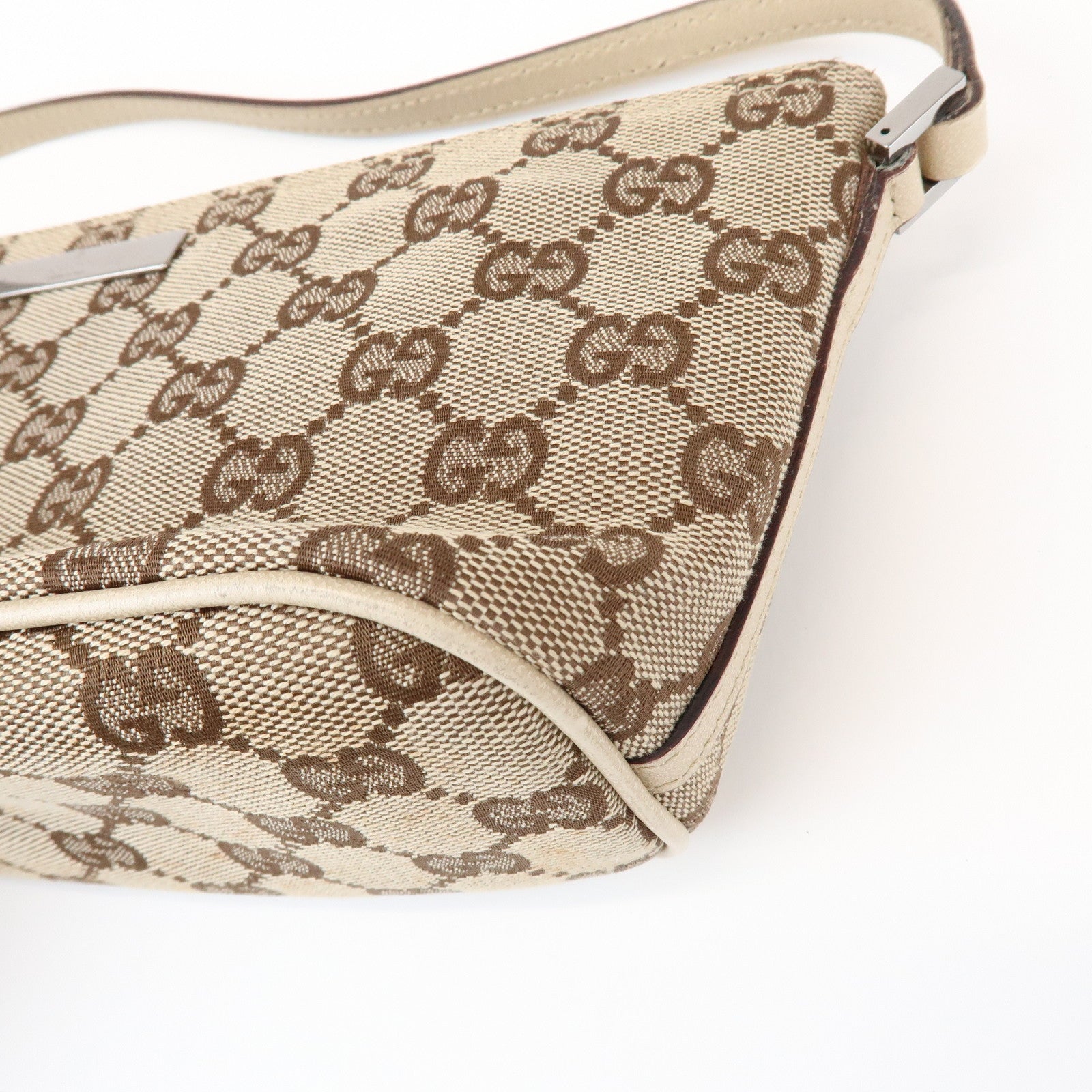 GUCCI Boat Bag GG Canvas Leather Pouch Hand Bag Beige Brown 07198