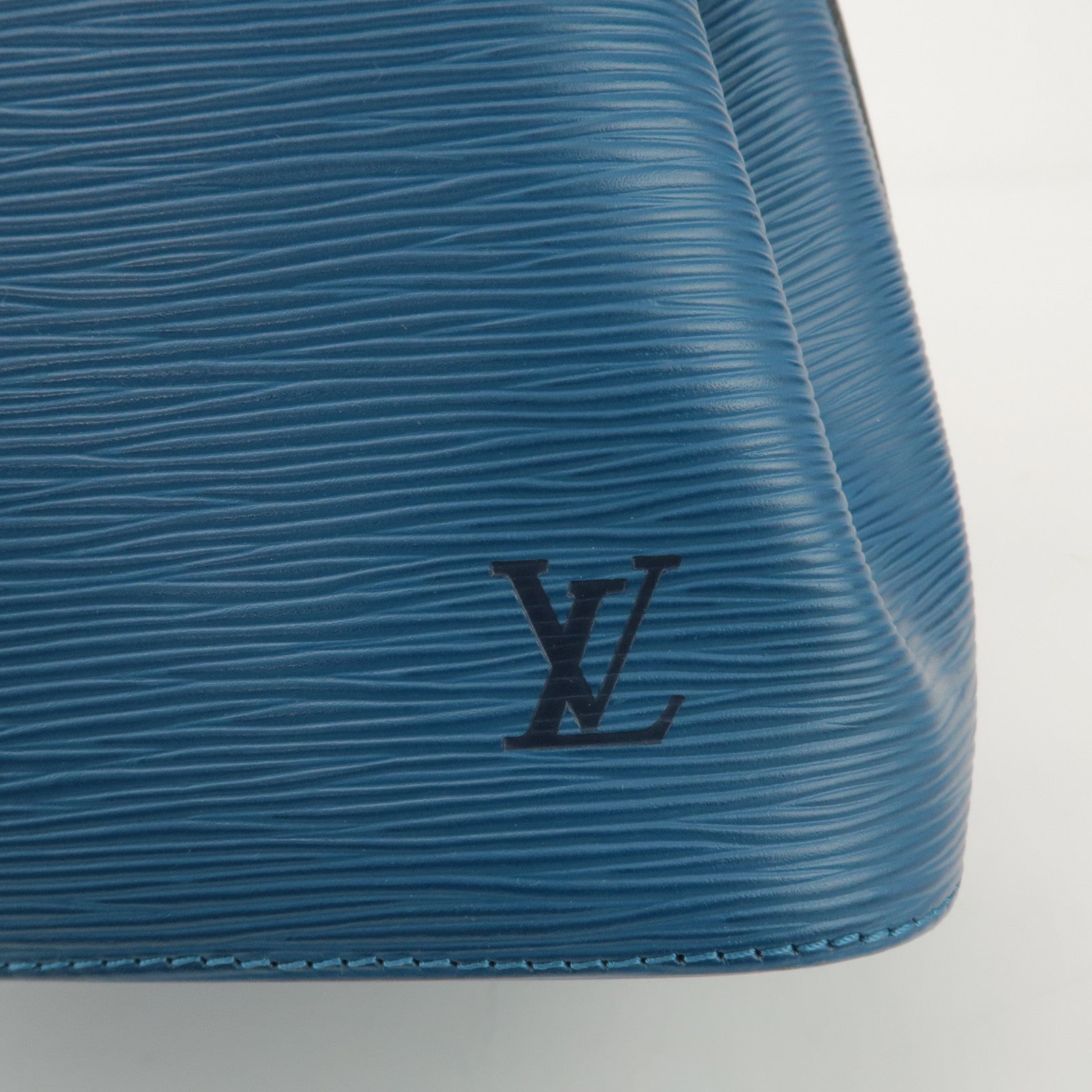 Louis Vuitton Epi Petit Noe Shoulder Bag Toledo Blue M44105