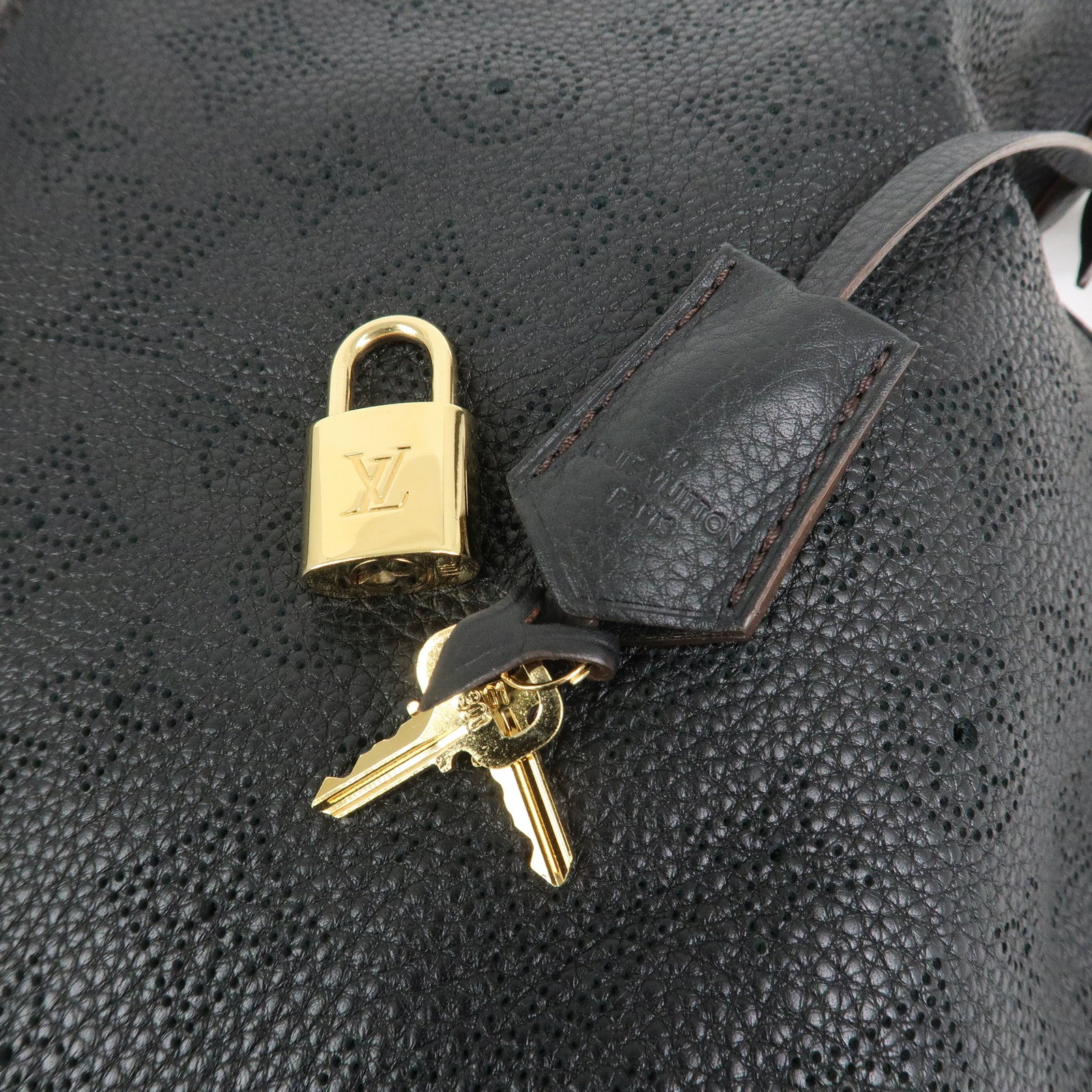 Louis Vuitton Monogram Mahina Leather 2Way Shoulder Bag Noir M93987