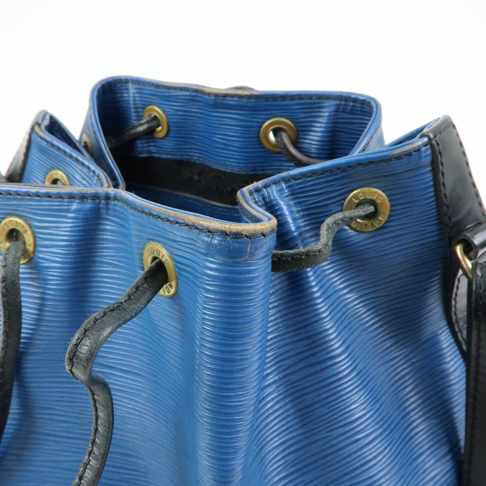 Louis Vuitton Epi Petit Noe Bi-color Shoulder Bag Noir Blue Ｍ44152