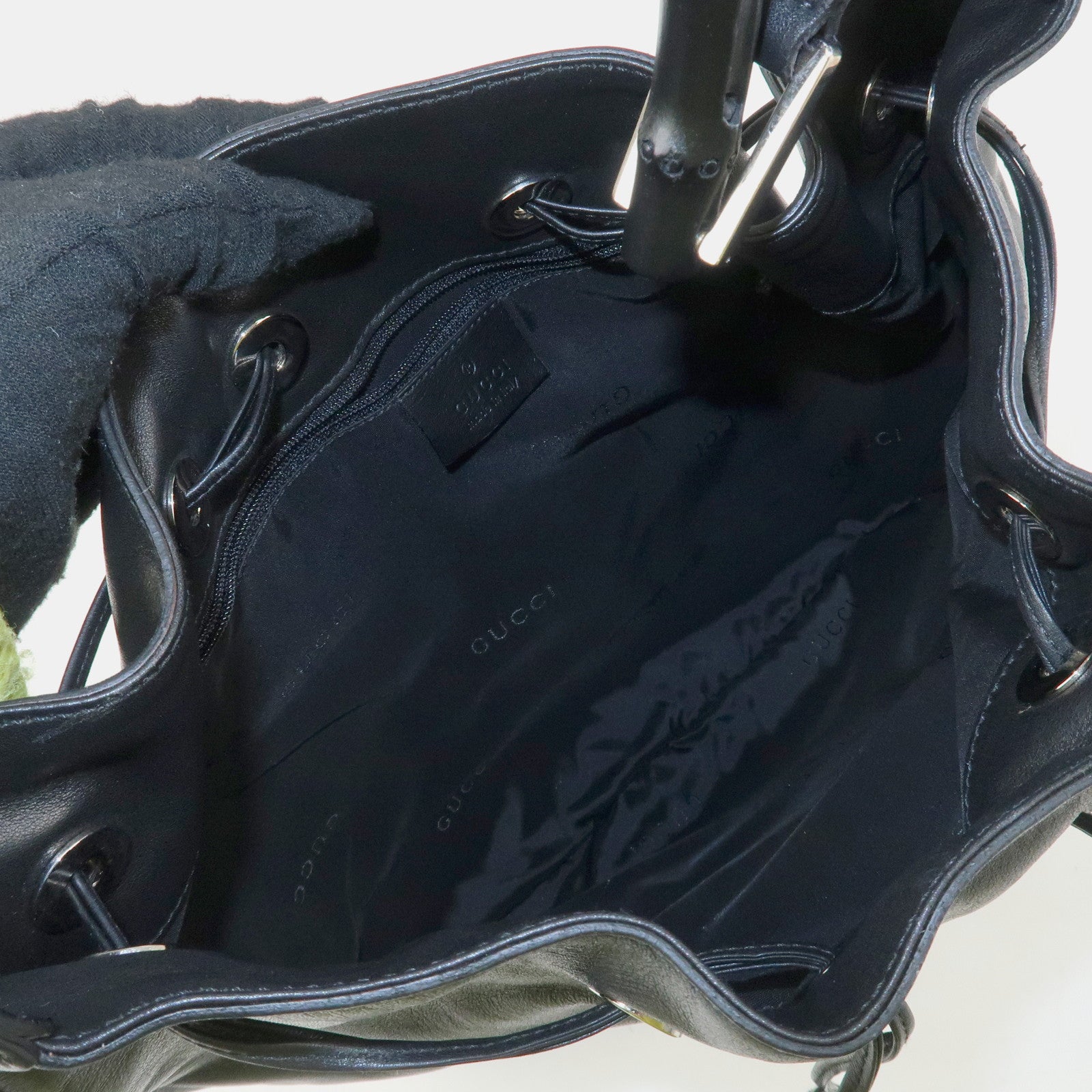 GUCCI Drawstring Leather Shoulder Bag Hand Bag Black 001.4033 Used