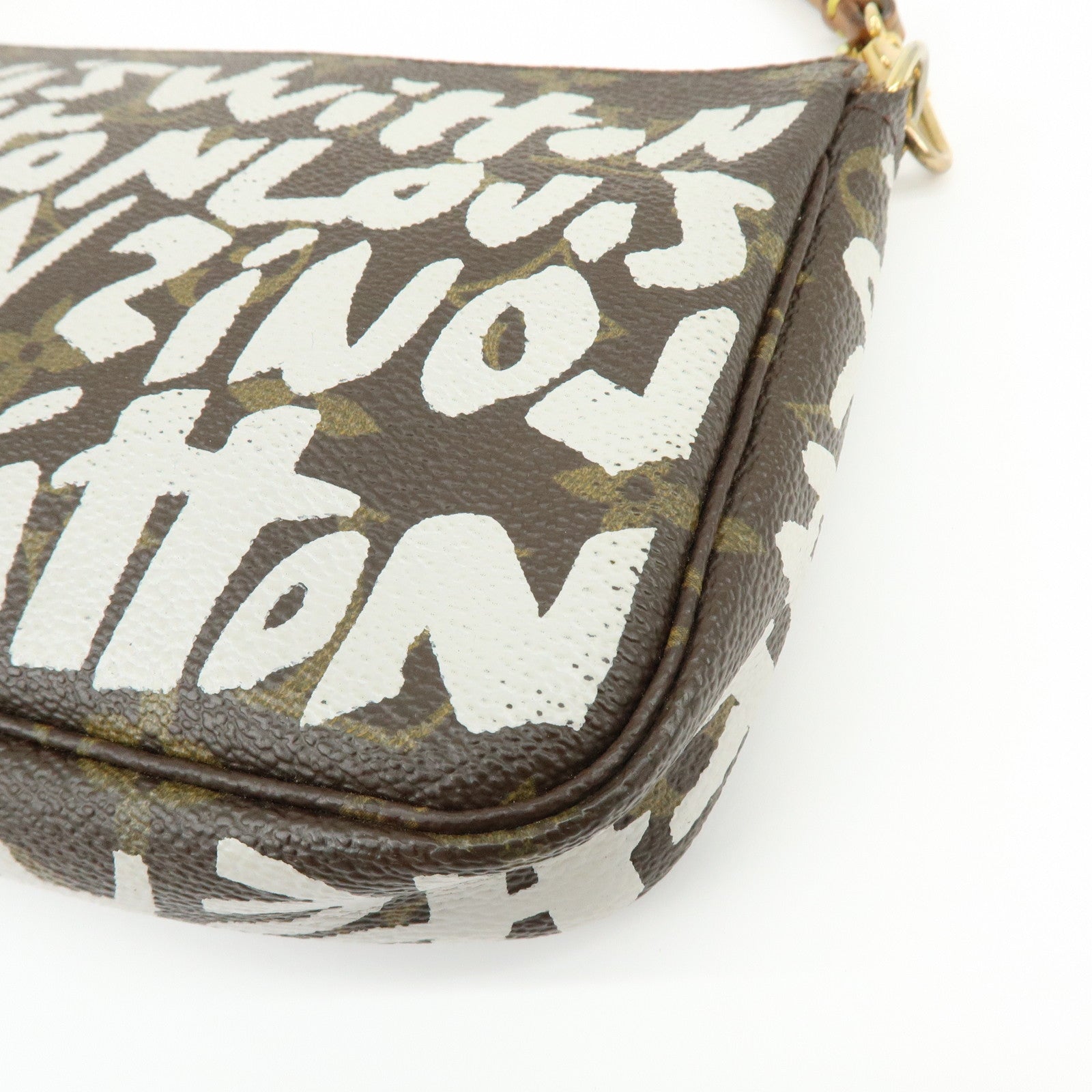 Louis Vuitton Monogram Graffiti Pochette Accessoires Pouch M92192