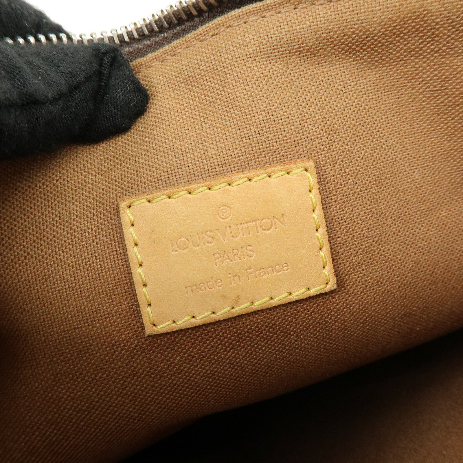 Louis Vuitton Monogram Pochette Bosphore Shoulder Bag M40044