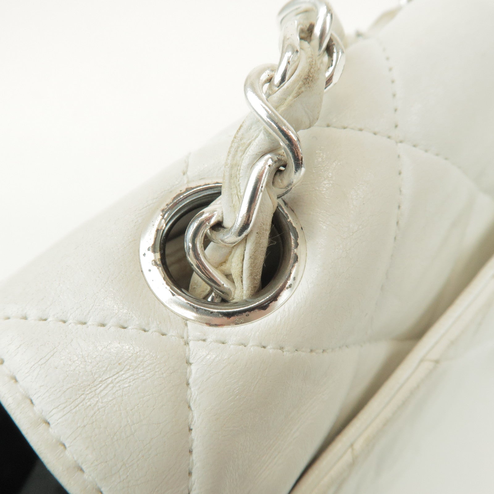 CHANEL Matelasse Lamb Skin Chain Shoulder Bag White Silver