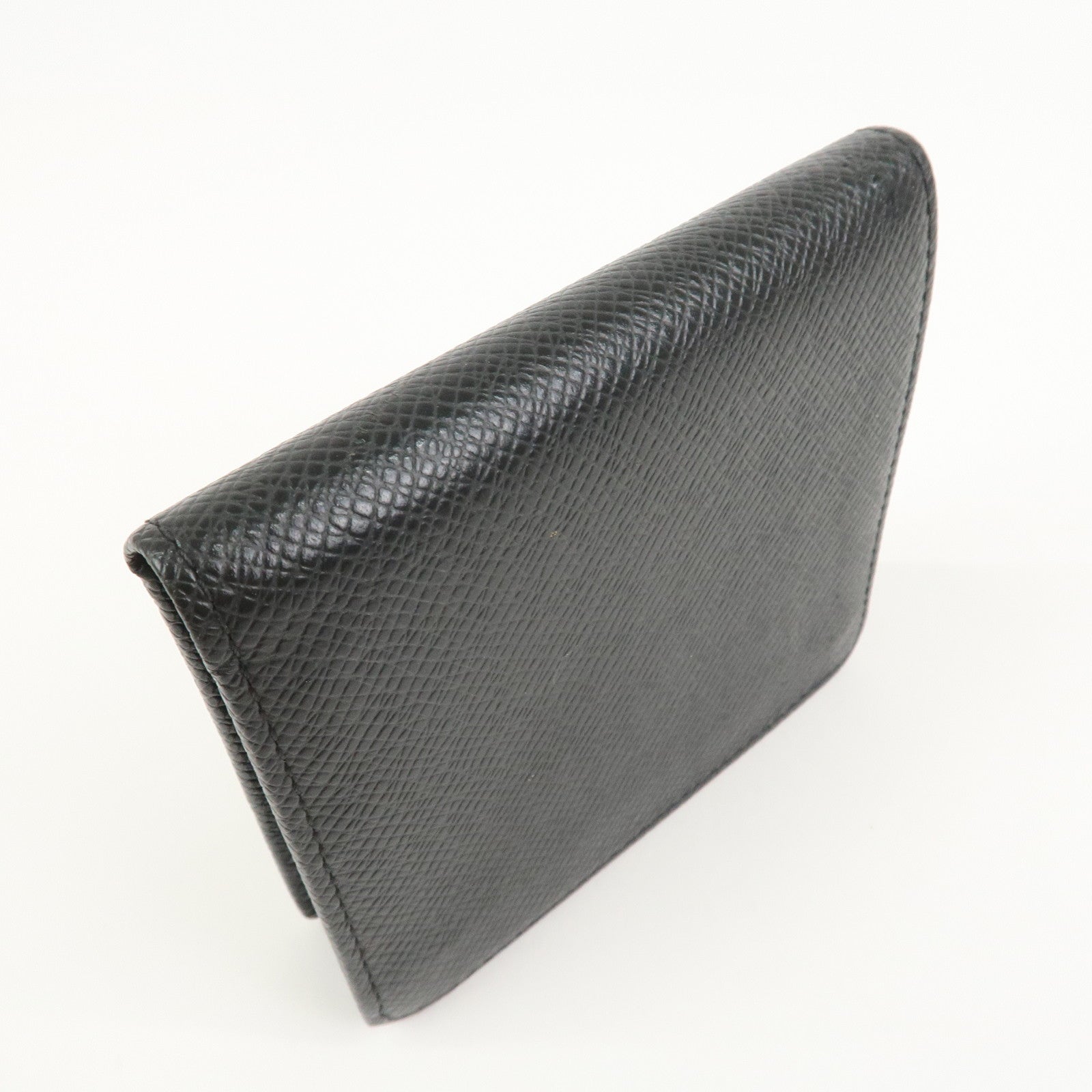 Louis Vuitton Taiga Leather Porte-billet 3 Compact Wallet M30452