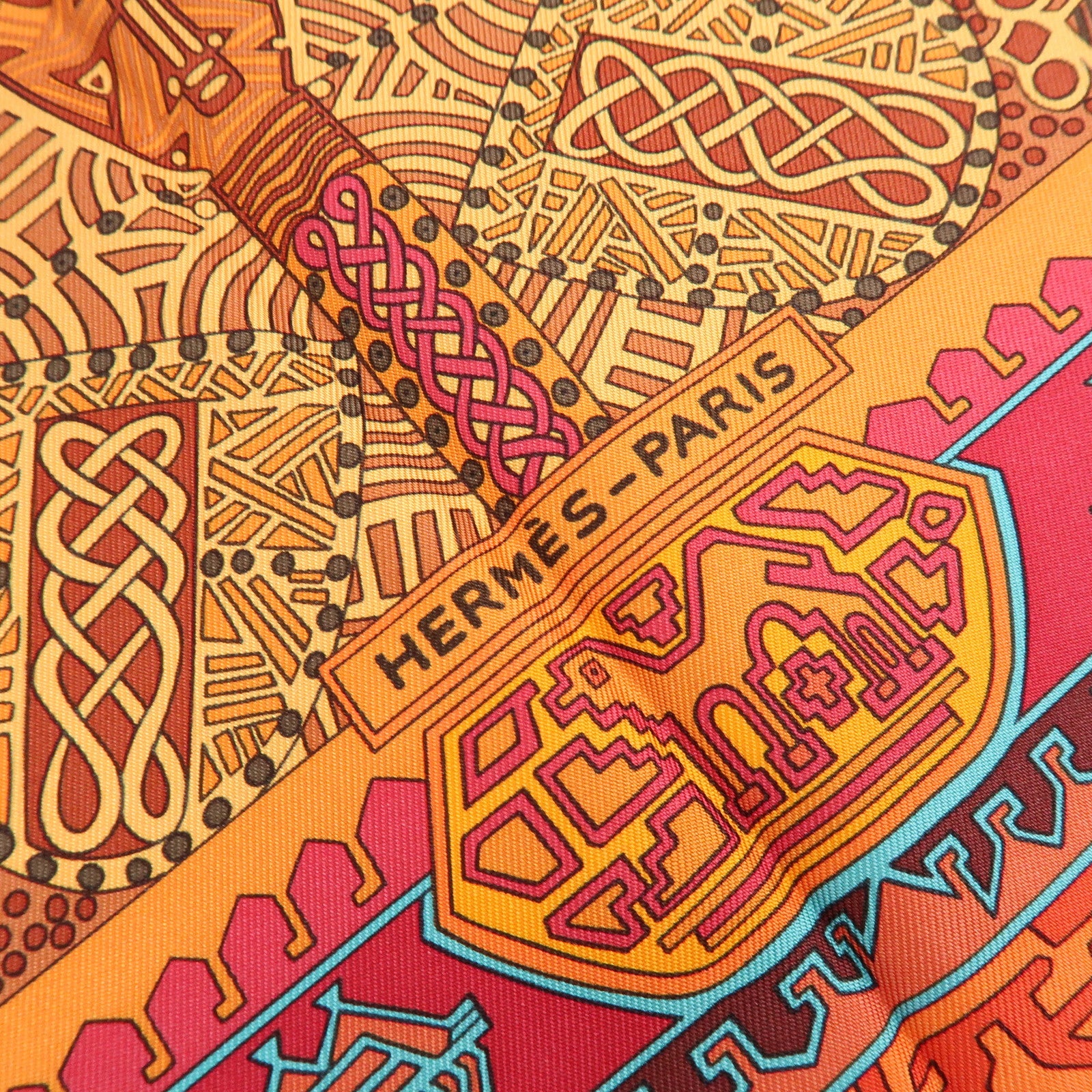 HERMES Carre 90 Silk 100% Scarf SUR UN TAPIS VOLANT Orange Red Blue