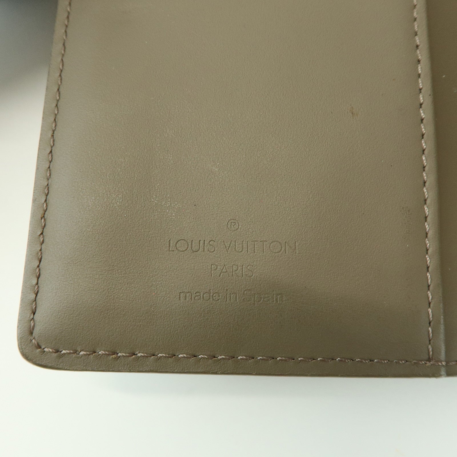 Louis Vuitton Epi Leather Agenda PM Planner Cover Pepper R2005C