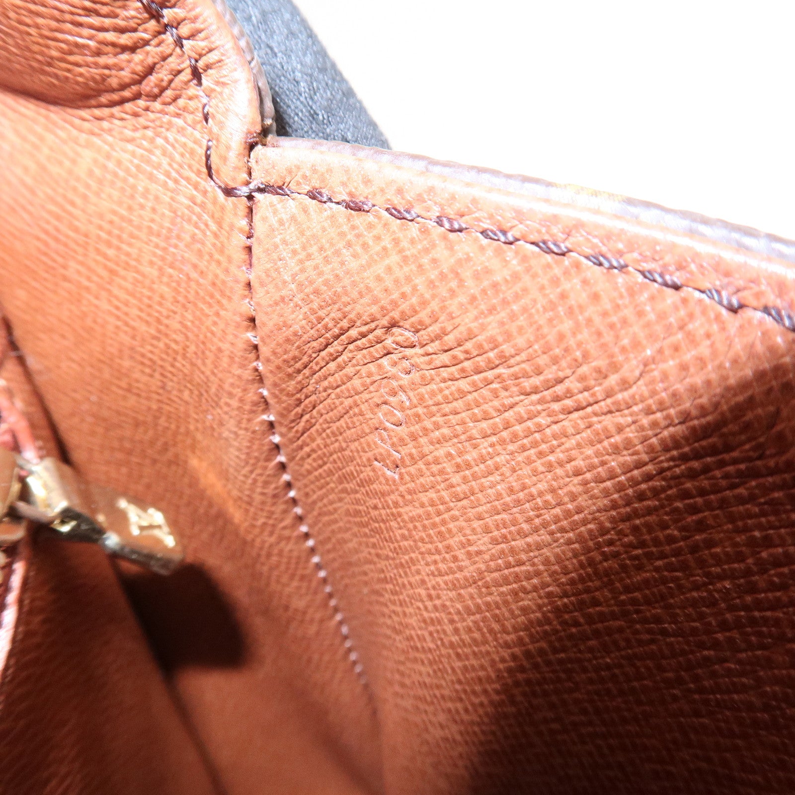 Louis Vuitton Monogram Saint Cloud MM Shoulder Bag Brown M51243