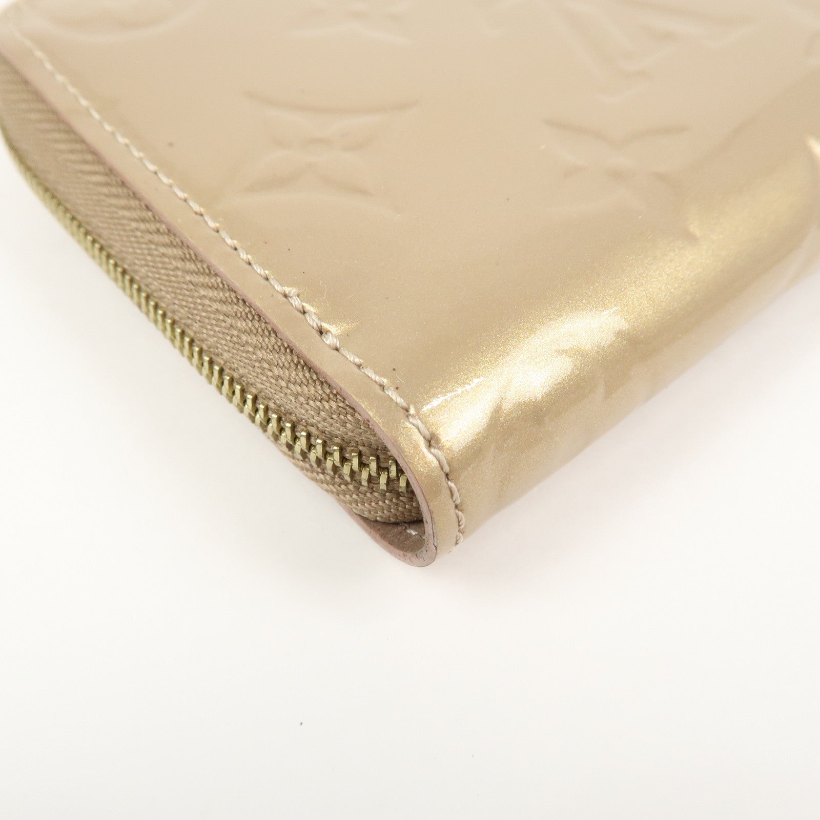 Louis Vuitton Monogram Vernis Round Zippy Coin Purse Beige M91762