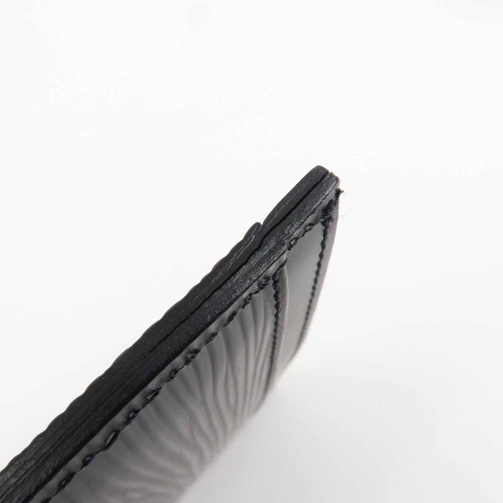 Louis Vuitton Epi Leather Porte Cartes Simple Card Case Noir M63512