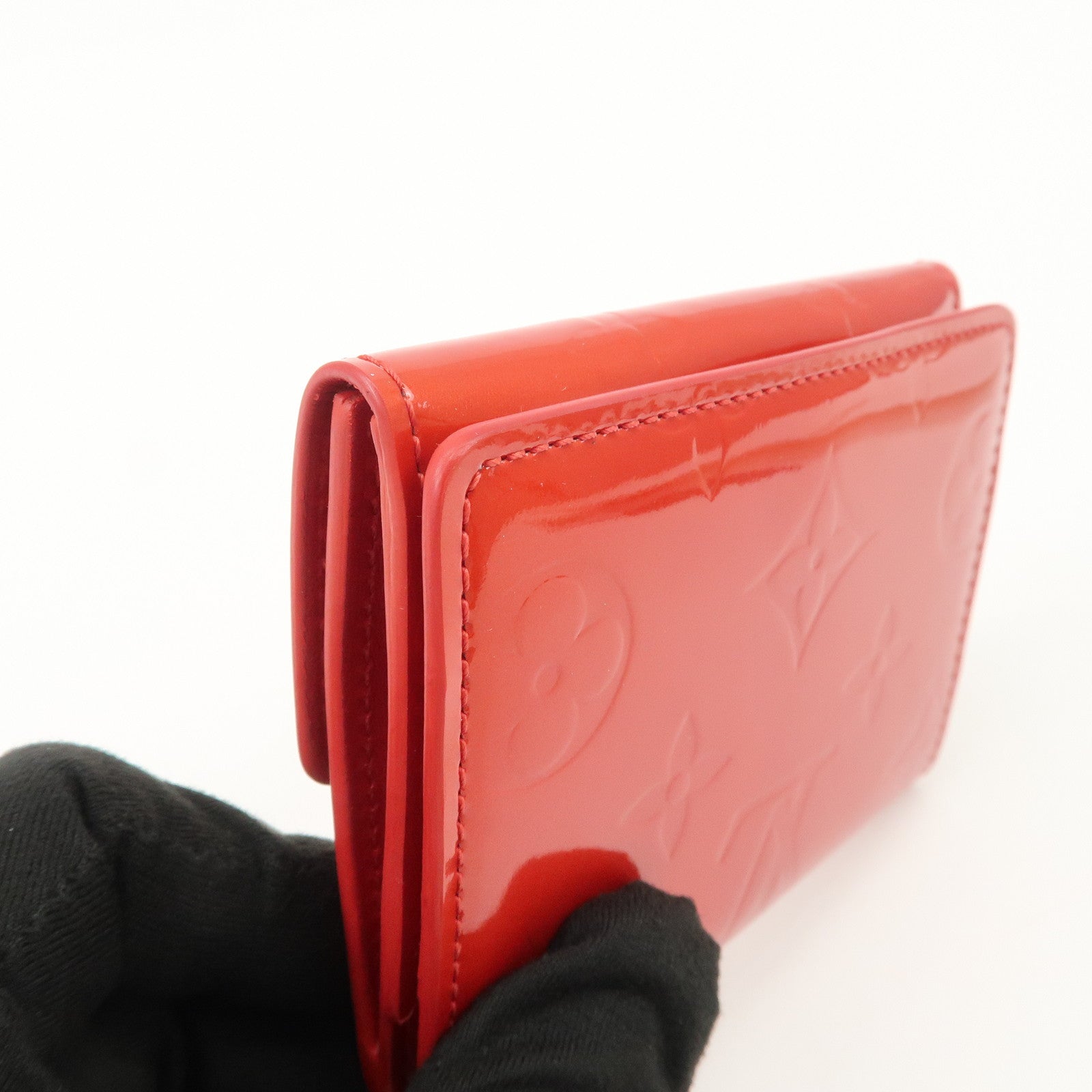 Louis Vuitton Monogram Vernis Ludlow Bi-fold Wallet Rouge M91090
