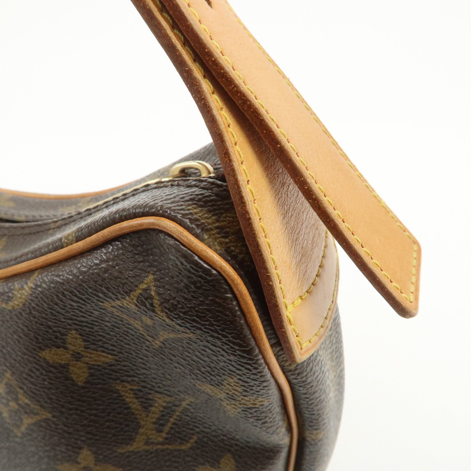 Louis Vuitton Monogram Croissant MM Shoulder Bag Brown M51512