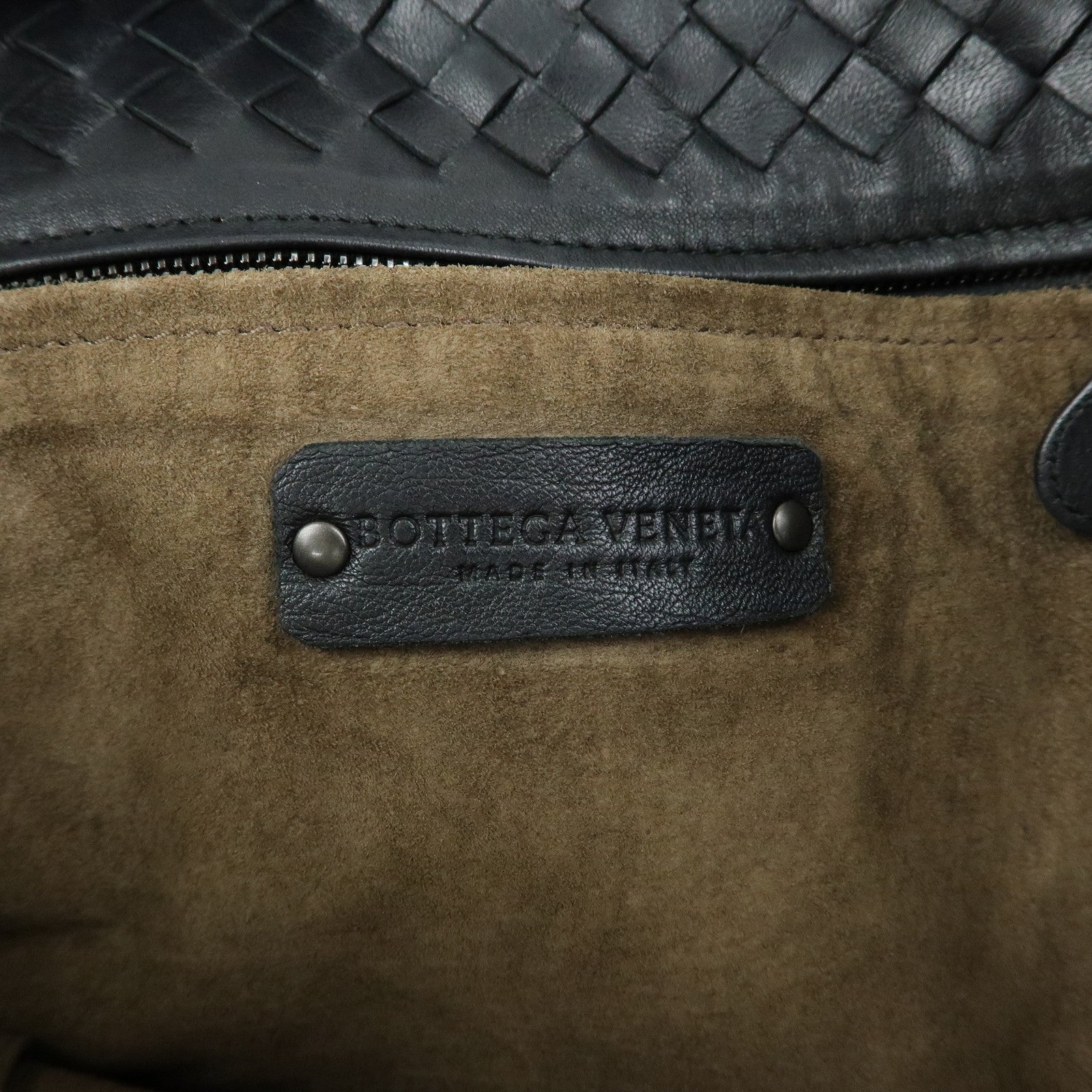 BOTTEGA VENETA Intrecciato Leather Garda Hand Bag Black 179320