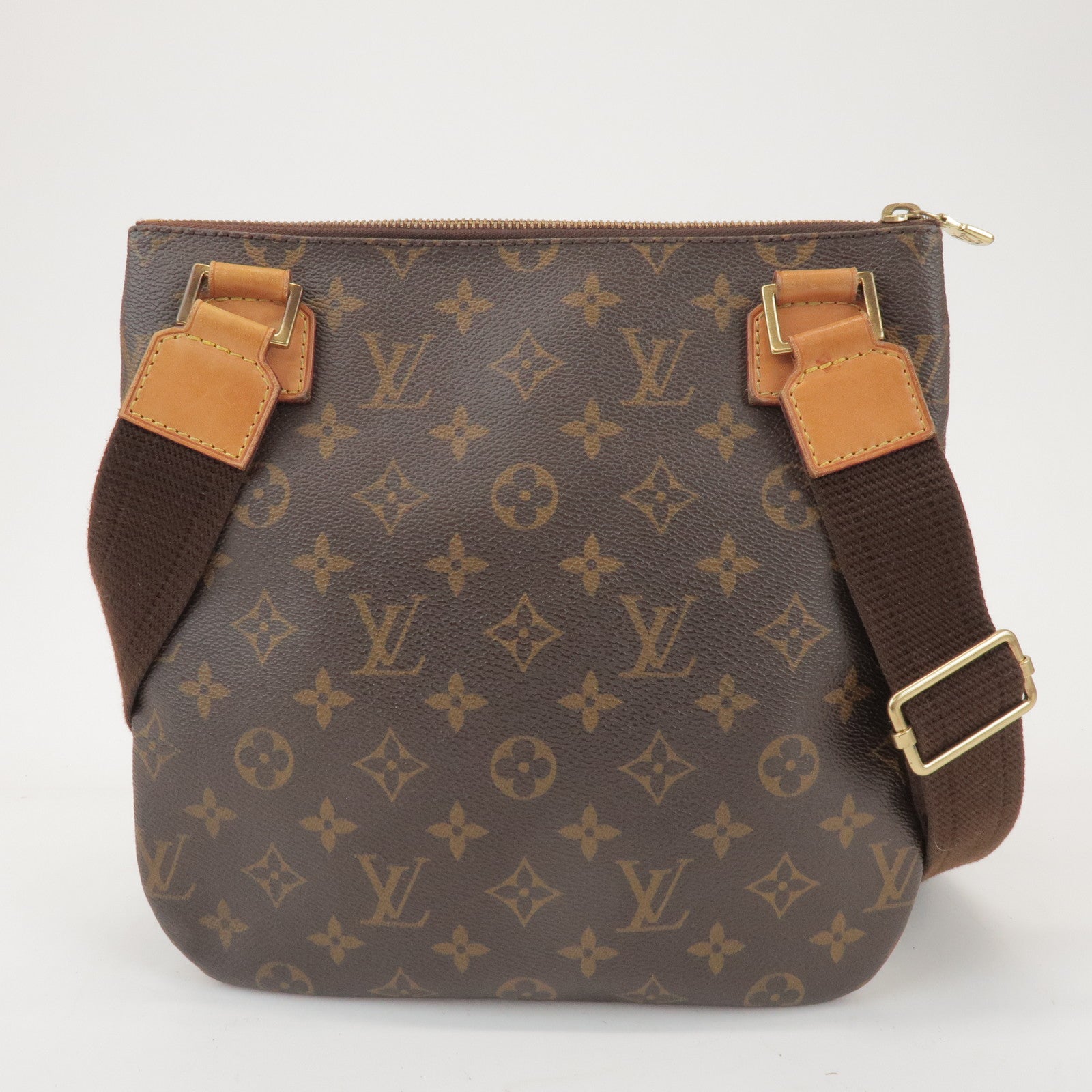 Louis Vuitton Monogram Pochette Bosphore Shoulder Bag M40044