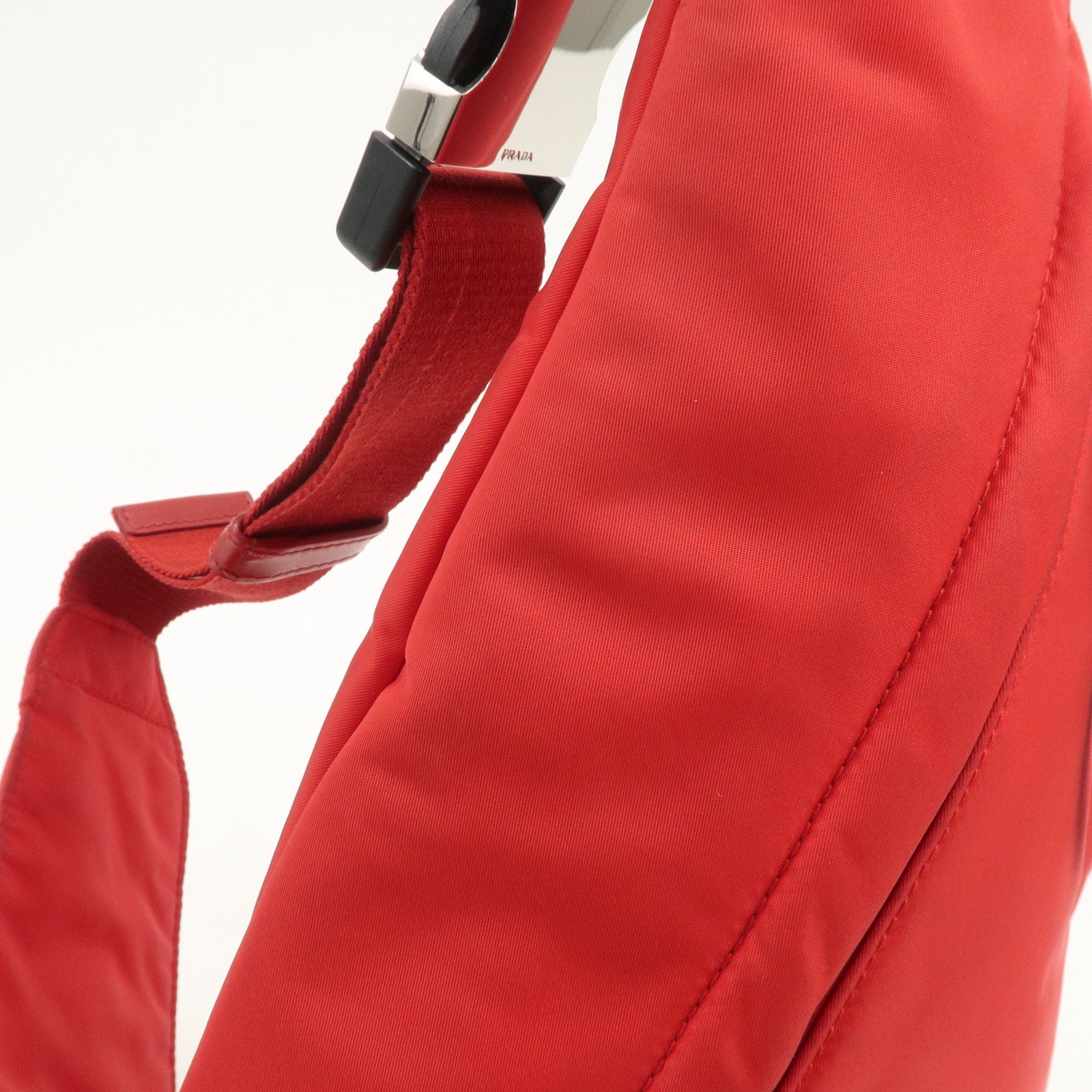 PRADA Triangle Logo Re-Nylon Leather Body Bag Red 2VZ092