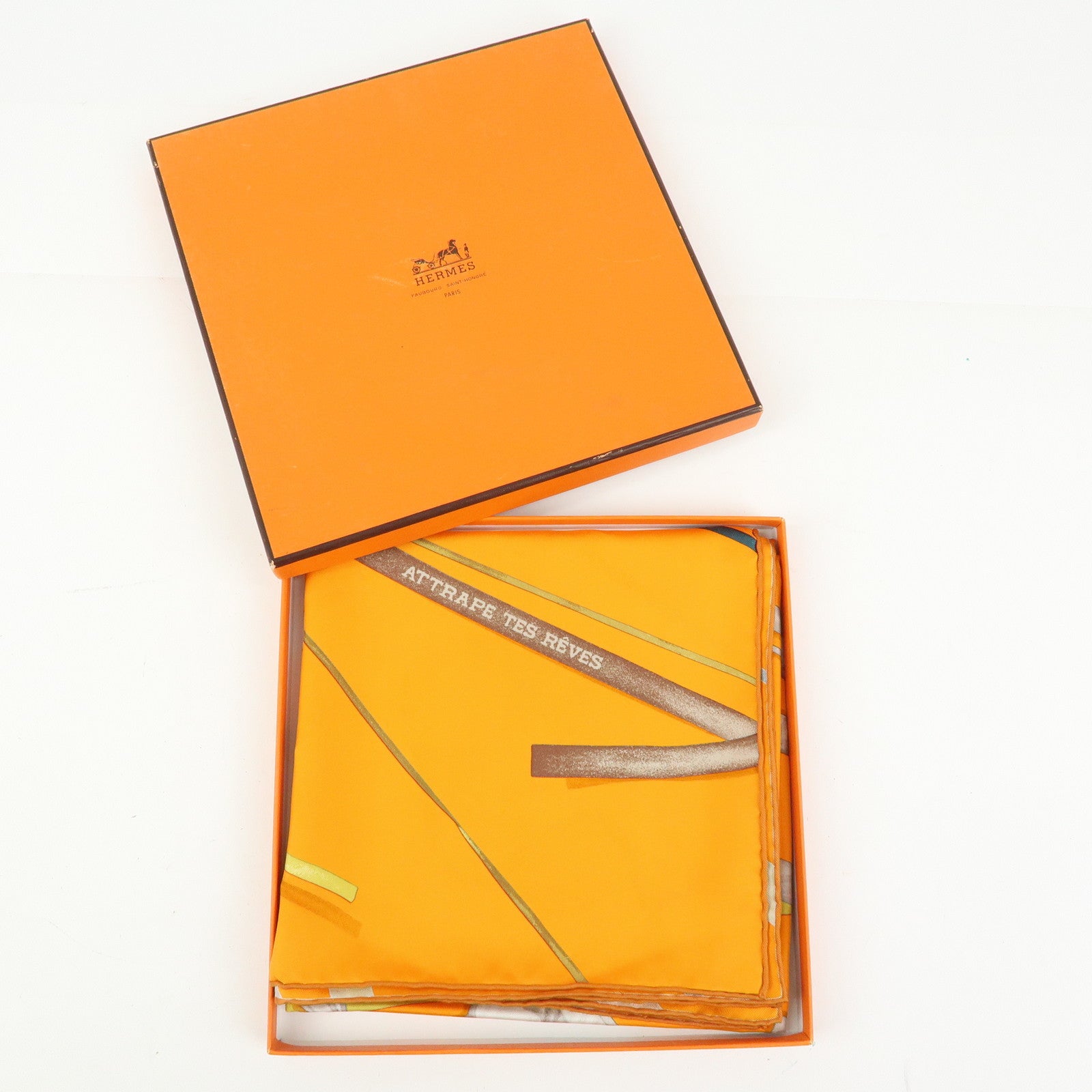 HERMES Carre 90 Silk 100% Scarf ATTRAPE TES REVES Orange
