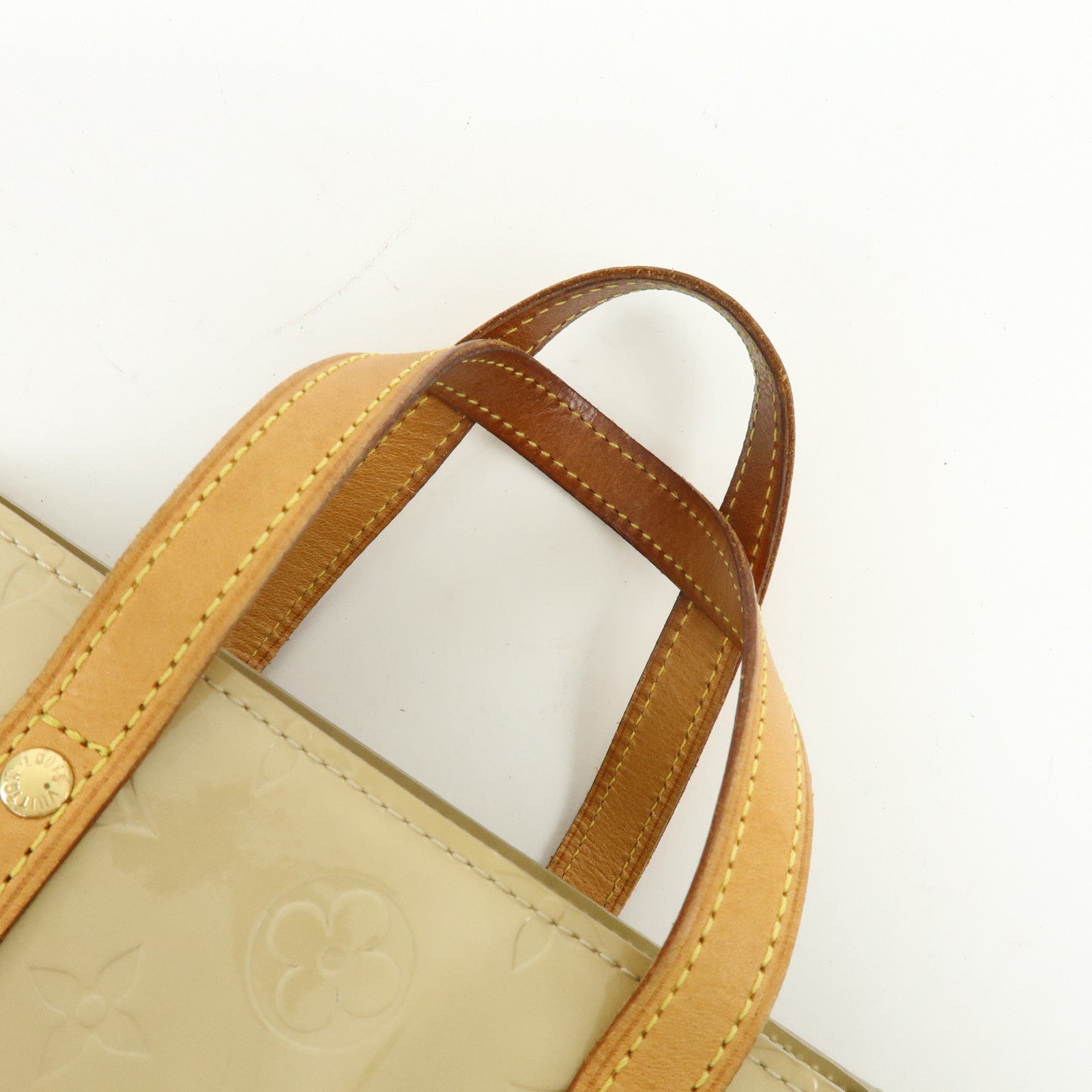 Louis Vuitton Monogram Vernis Reade PM Hand Bag Beige M91144