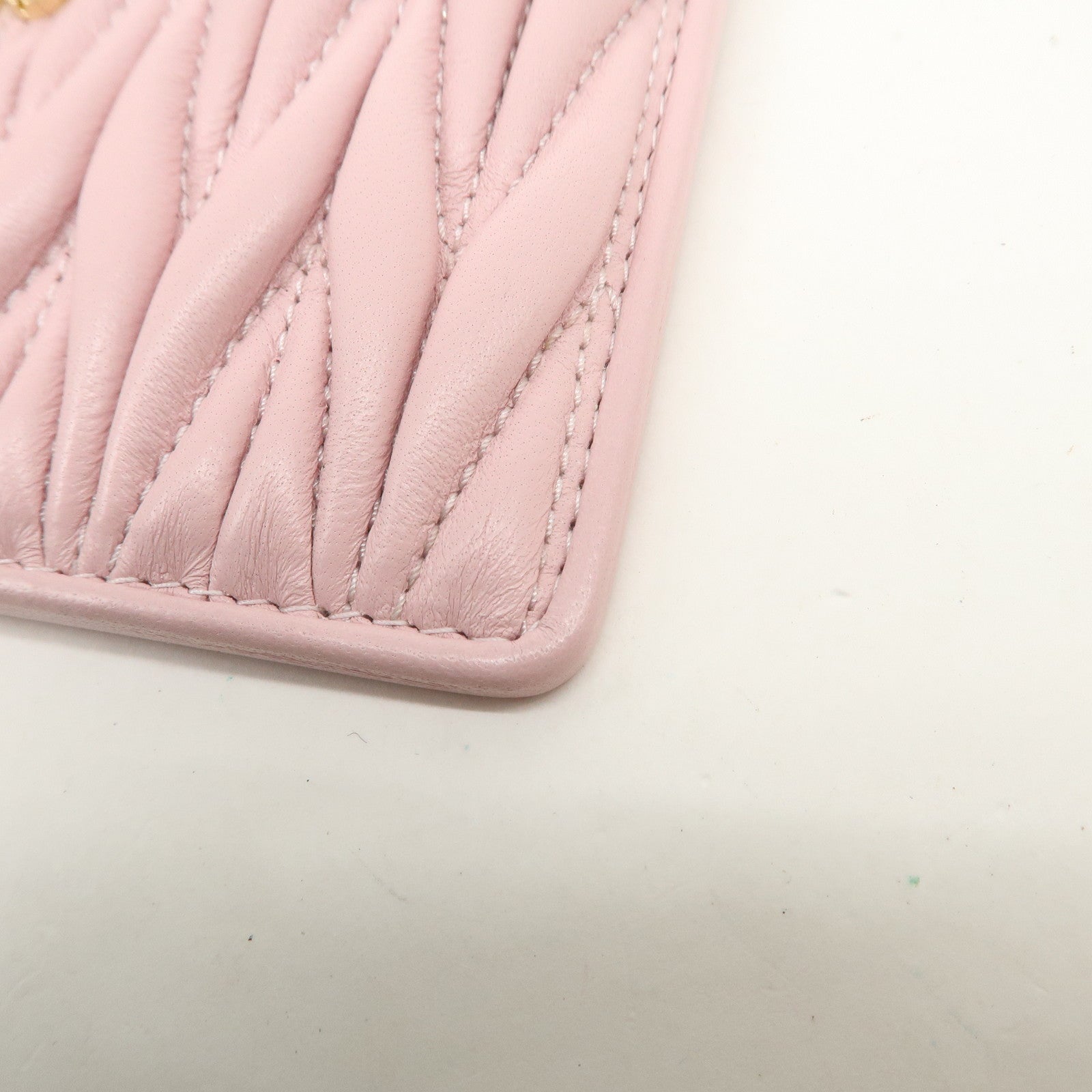 MIU MIU Matelasse Leather Fragment Case Card Case Pink 5MB060
