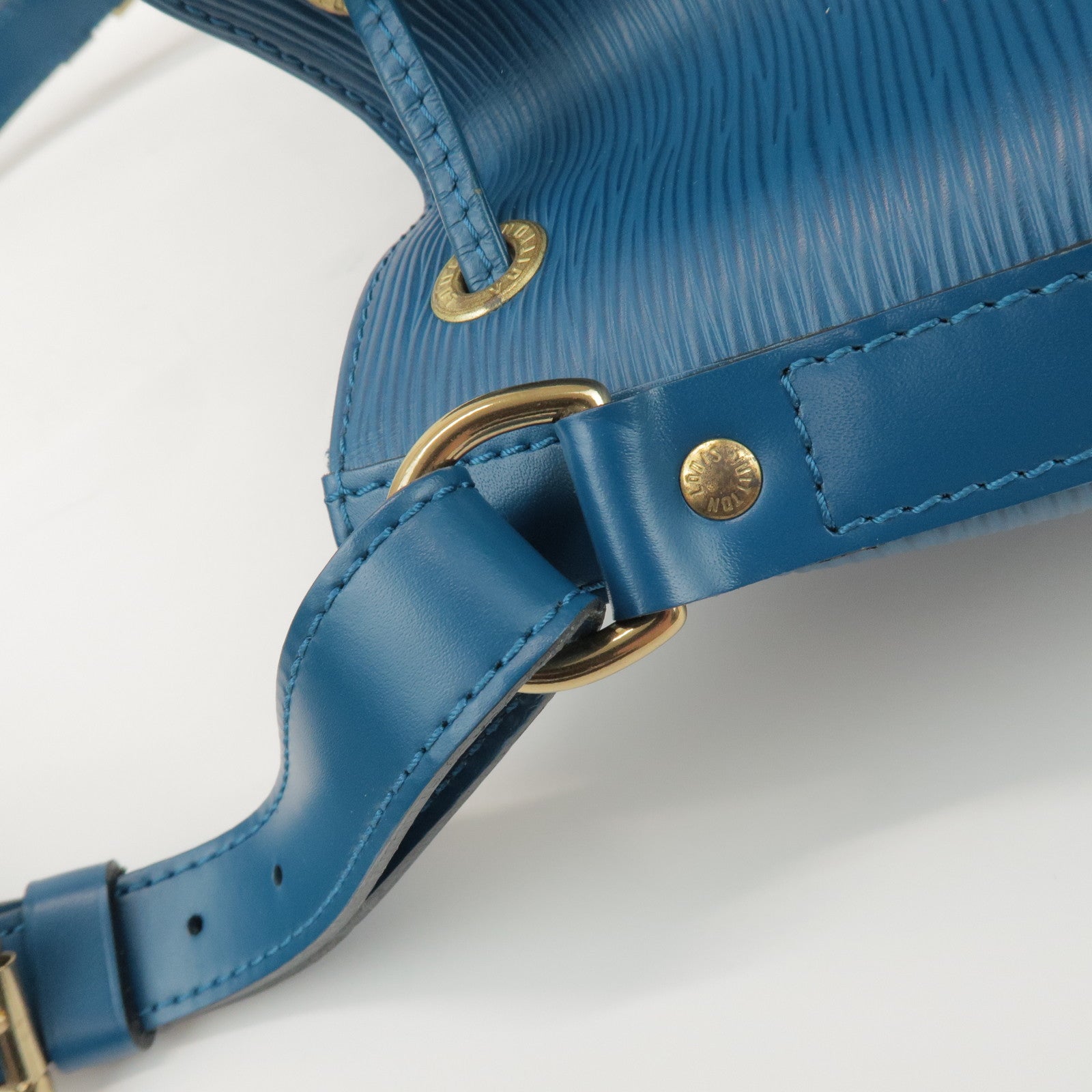 Louis Vuitton Epi Petit Noe Shoulder Bag Toledo Blue M44105