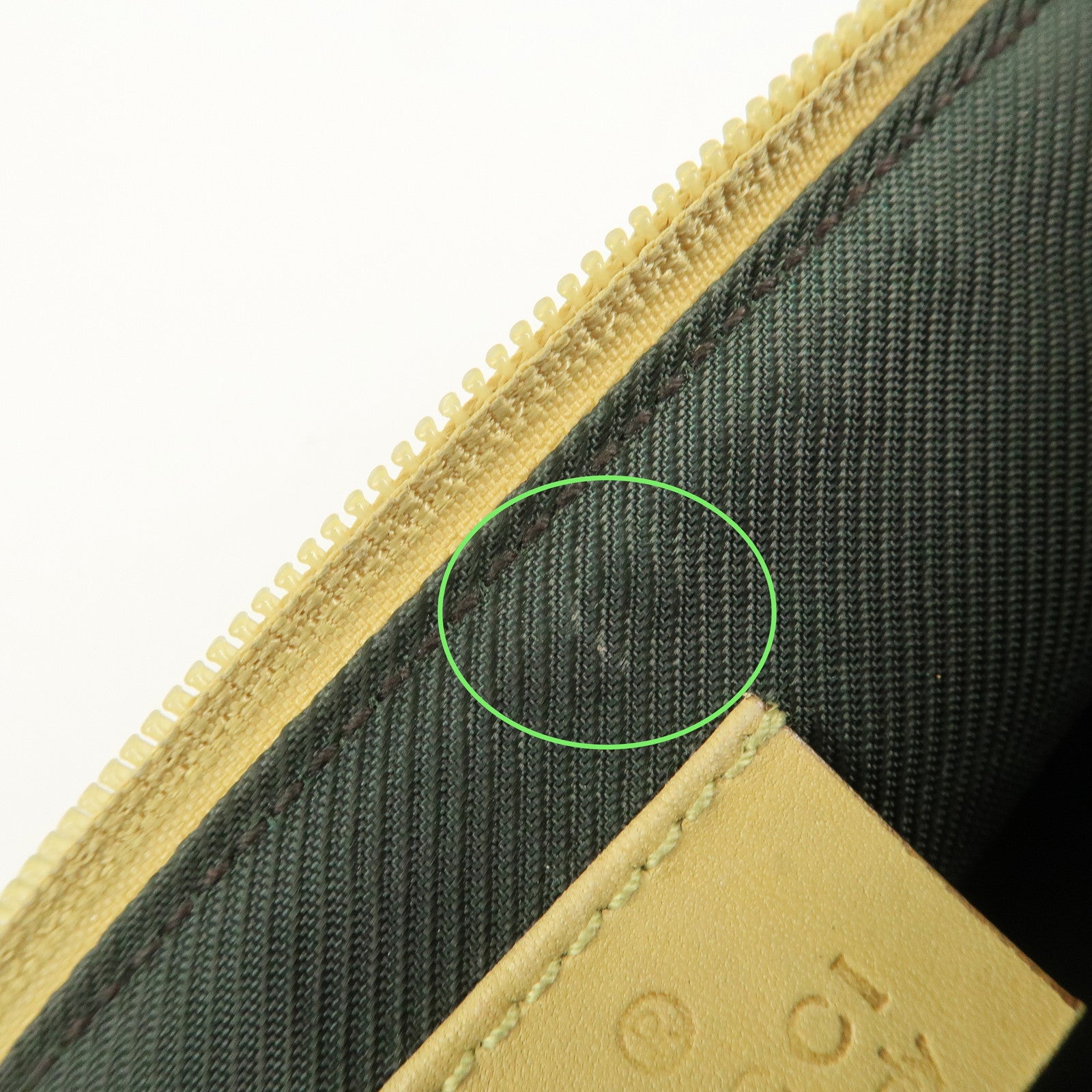 GUCCI Boat Bag GG Canvas Leather Accessory Pouch Hand Bag 07198