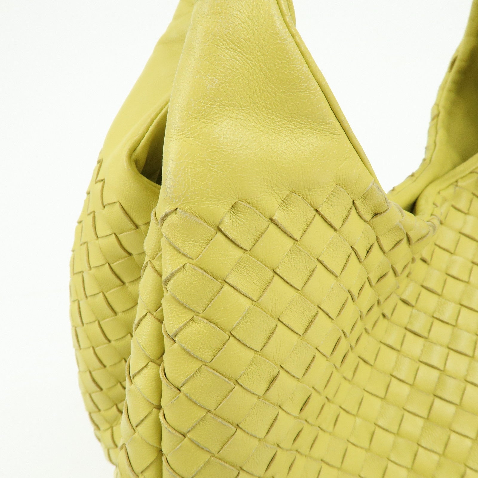 BOTTEGA VENETA Intrecciato Campana Leather Hand Bag B01735200Z