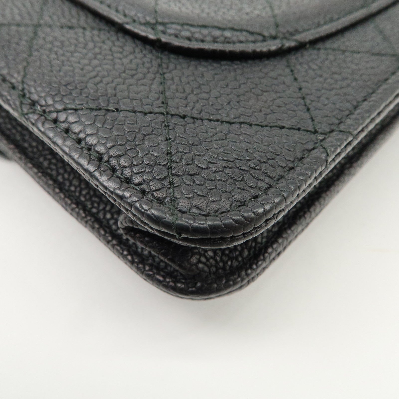 CHANEL Matelasse Caviarskin Chain Wallet COW Shoulder Bag Black Used