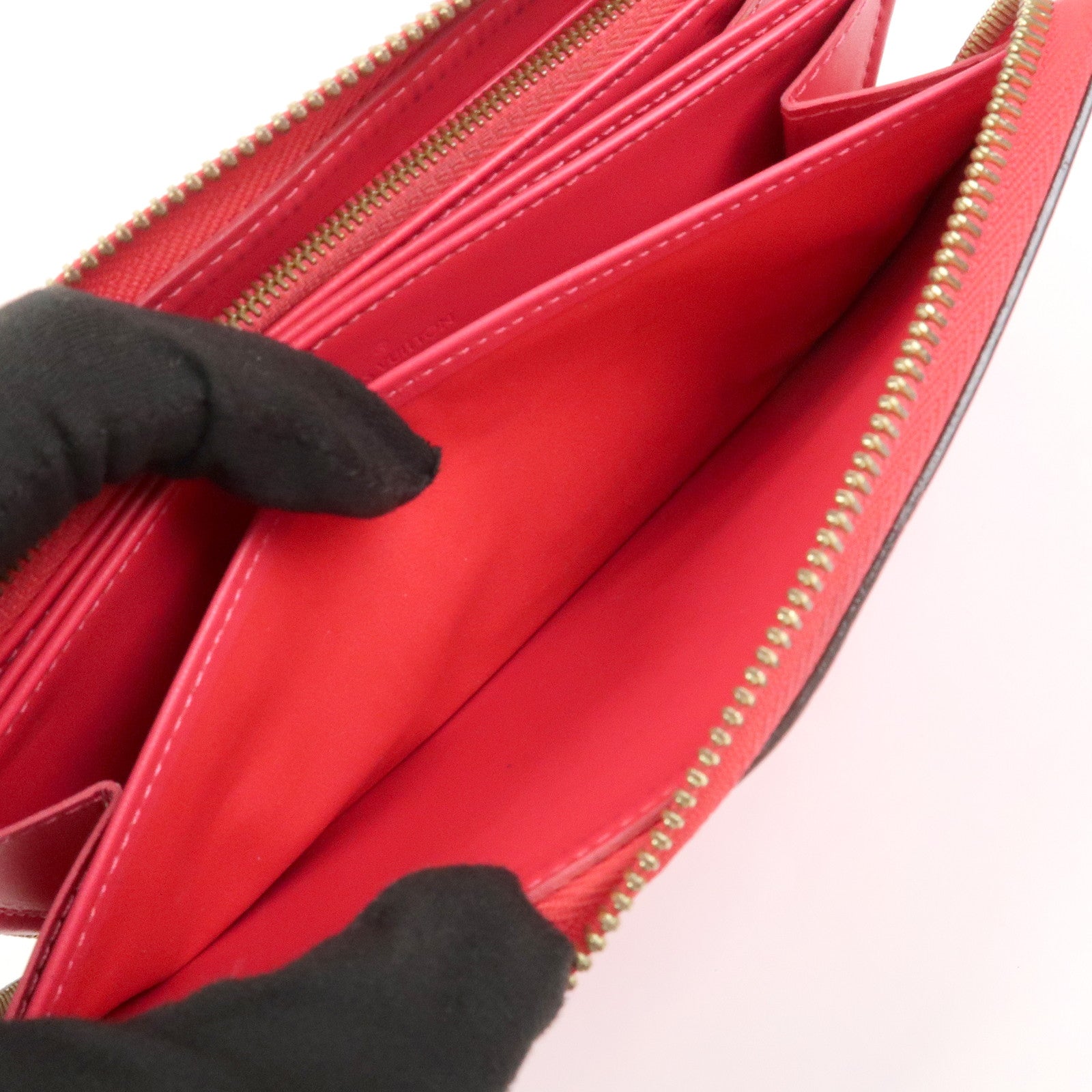 Louis Vuitton Monogram Vernis Zippy Wallet Rouge Grenadine M91732